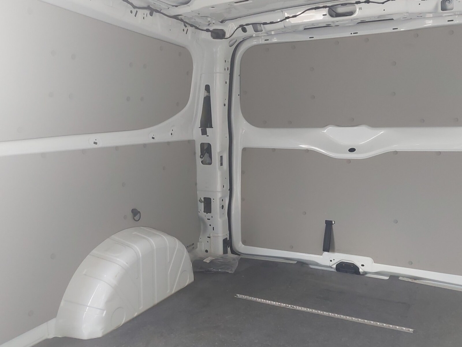 Volkswagen Transporter Kasten langer Radstand – Bild 13