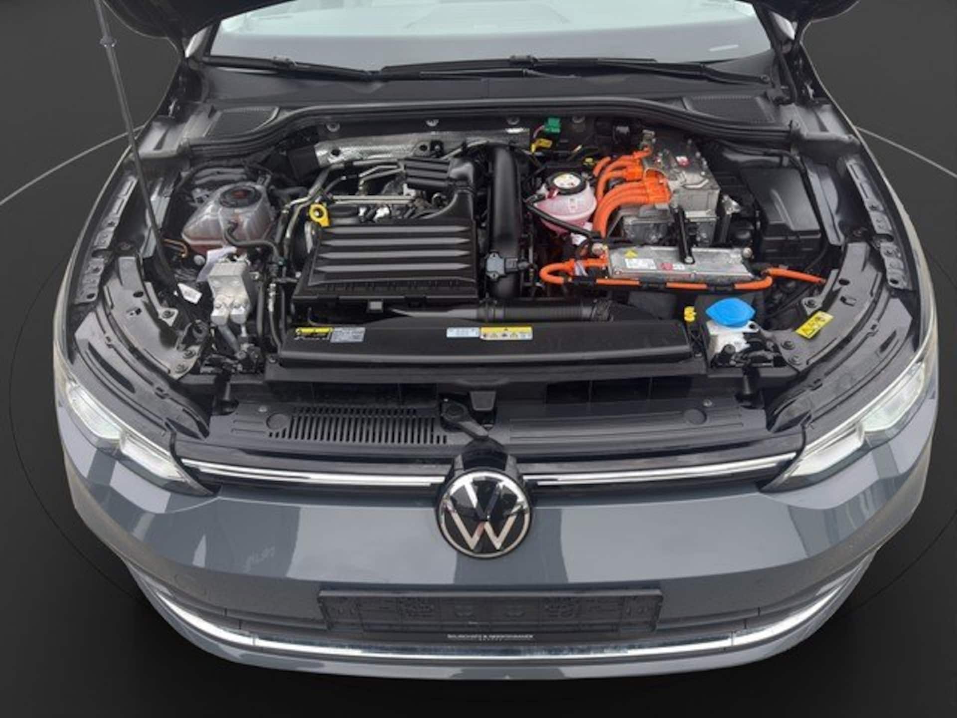 Volkswagen Golf Style