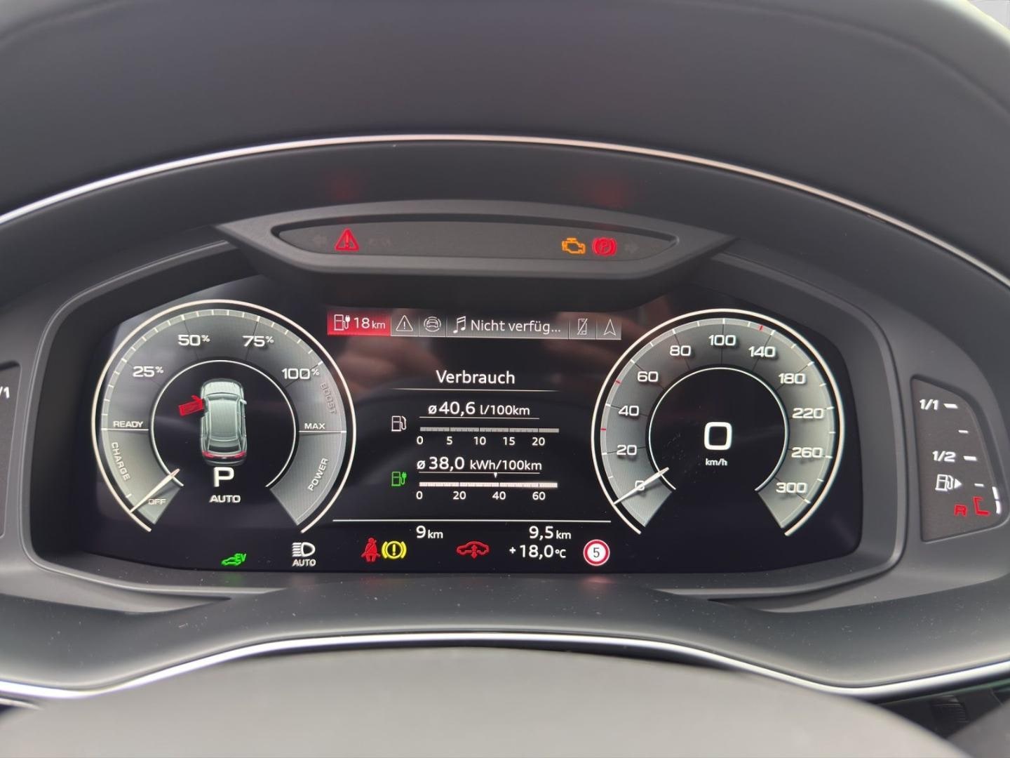 Bild über Audi Q8 SUV TFSI e S line business TFSI e quattro 290 kW tiptronic - für weitere Informationen kontaktieren Sie den Audi Partner