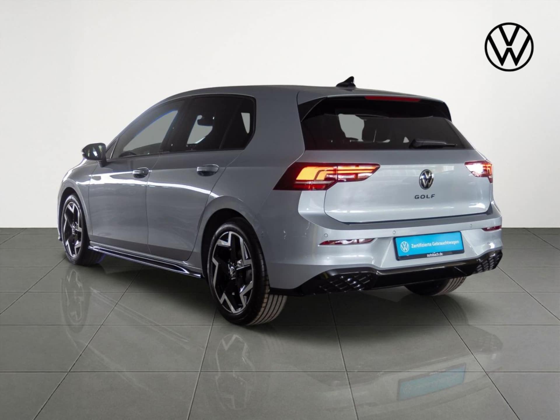 Volkswagen Golf R-Line