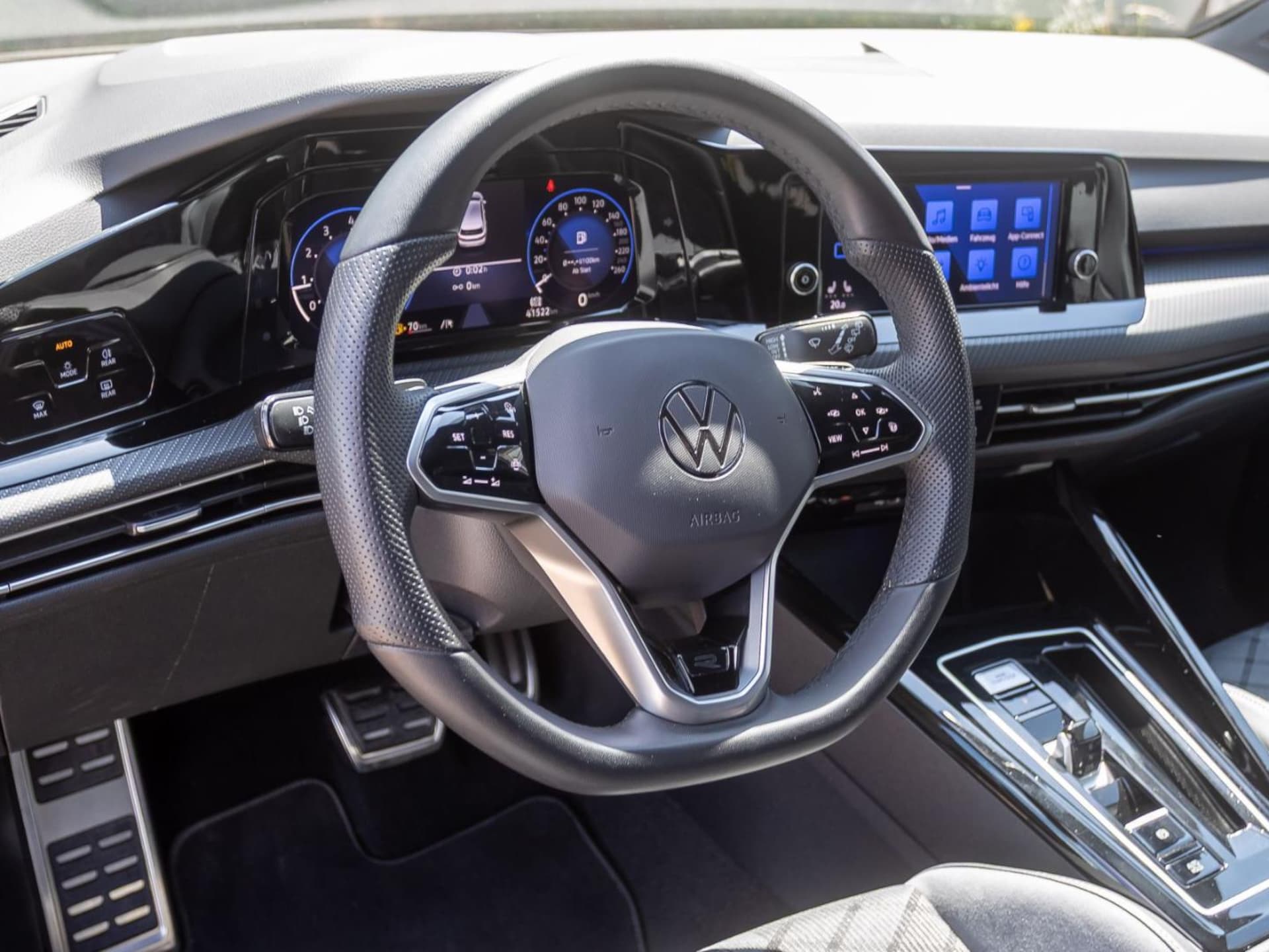 Volkswagen Golf R-Line