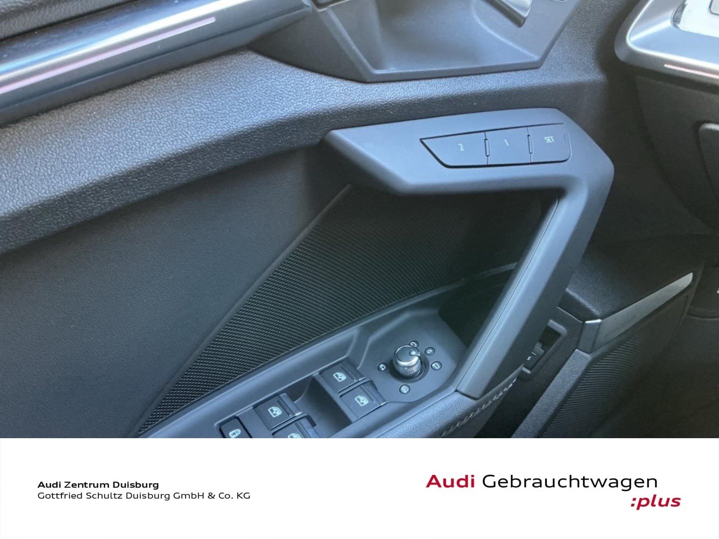 Bild über Audi S3 Sportback TFSI quattro S tronic - für weitere Informationen kontaktieren Sie den Audi Partner