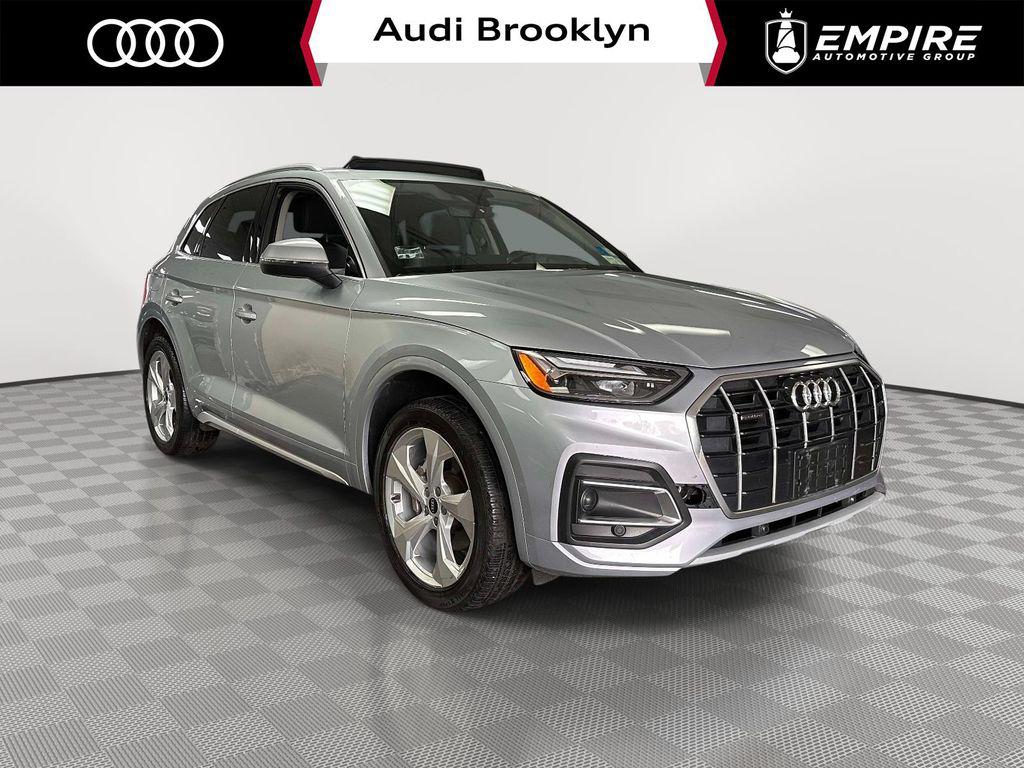 2021 Audi Q5 45 Premium Plus's photo