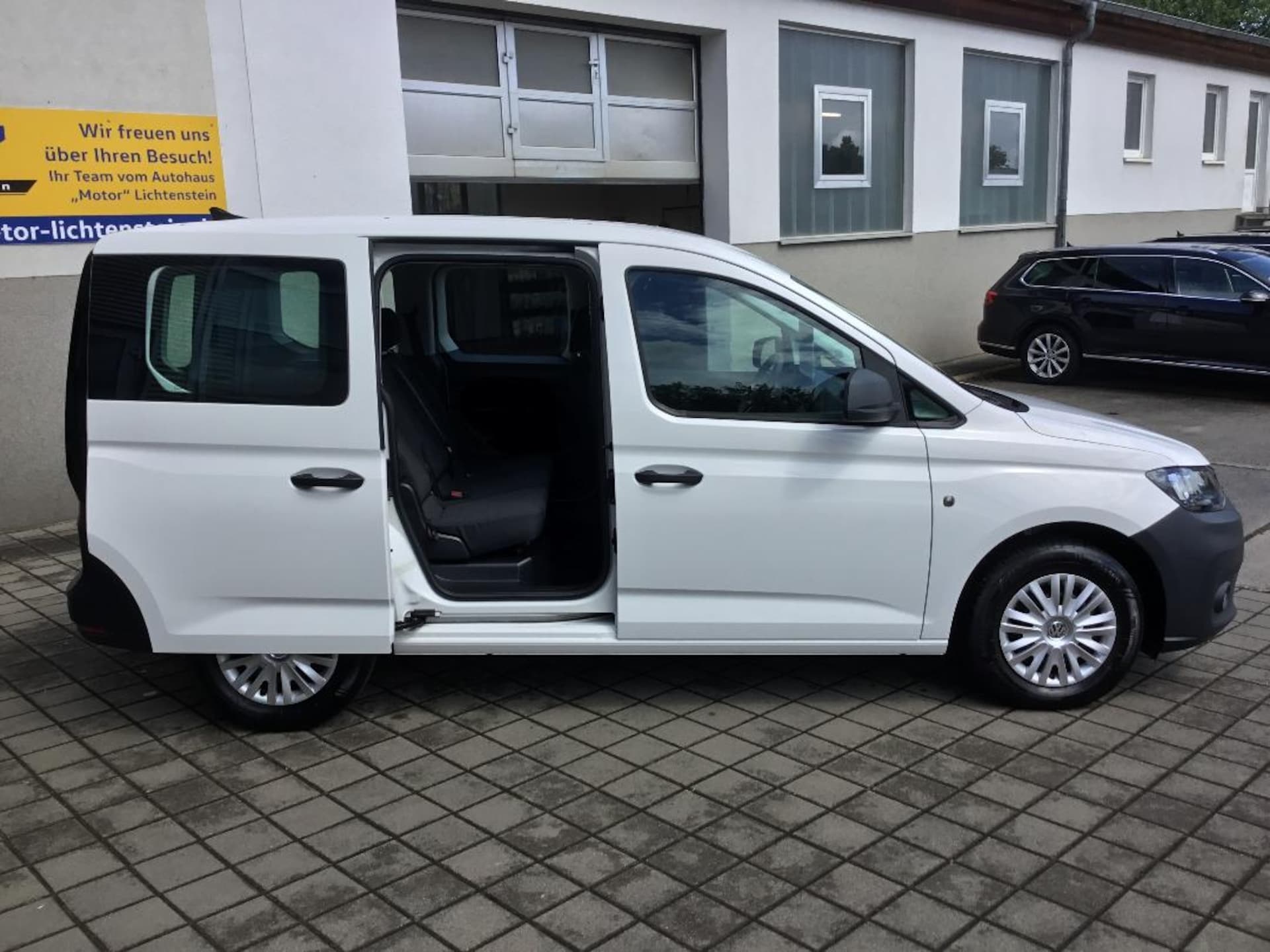 Volkswagen Caddy Kombi Basis-Modell