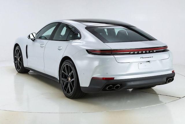 2025 Porsche Panamera