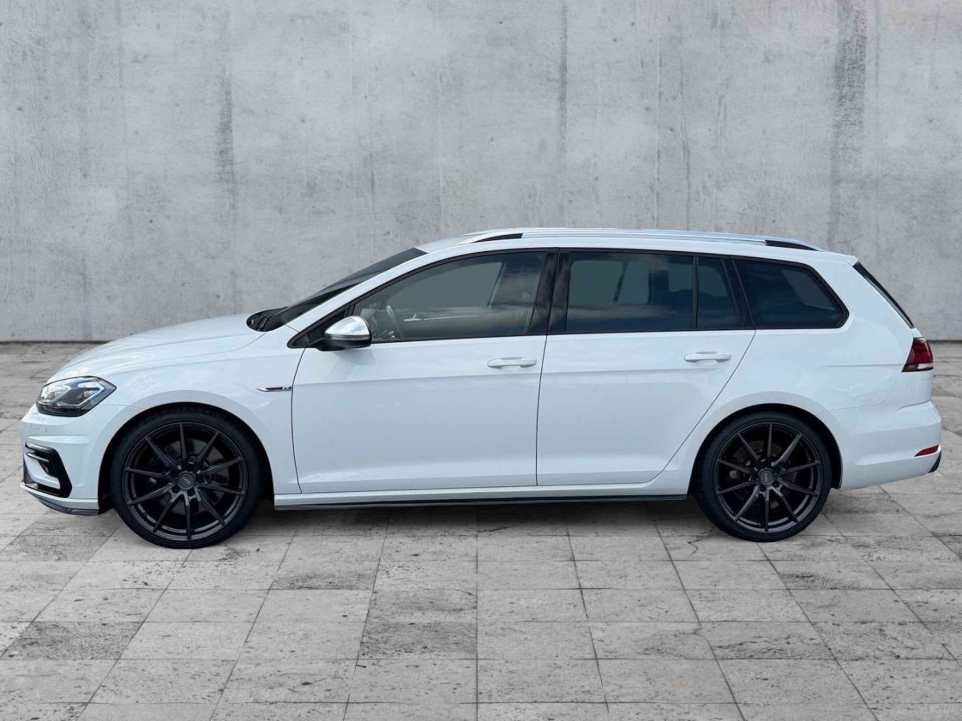 Volkswagen Golf Variant R