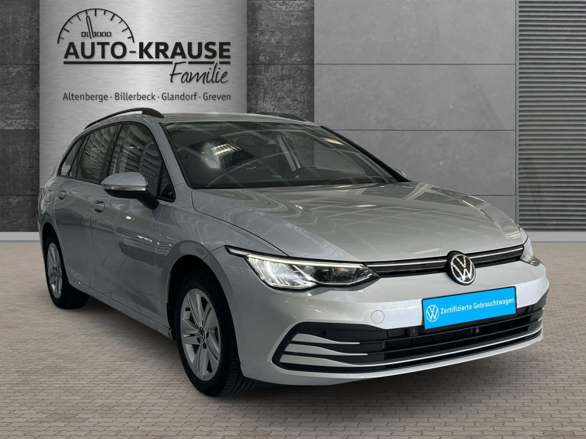 Volkswagen Golf Variant Life