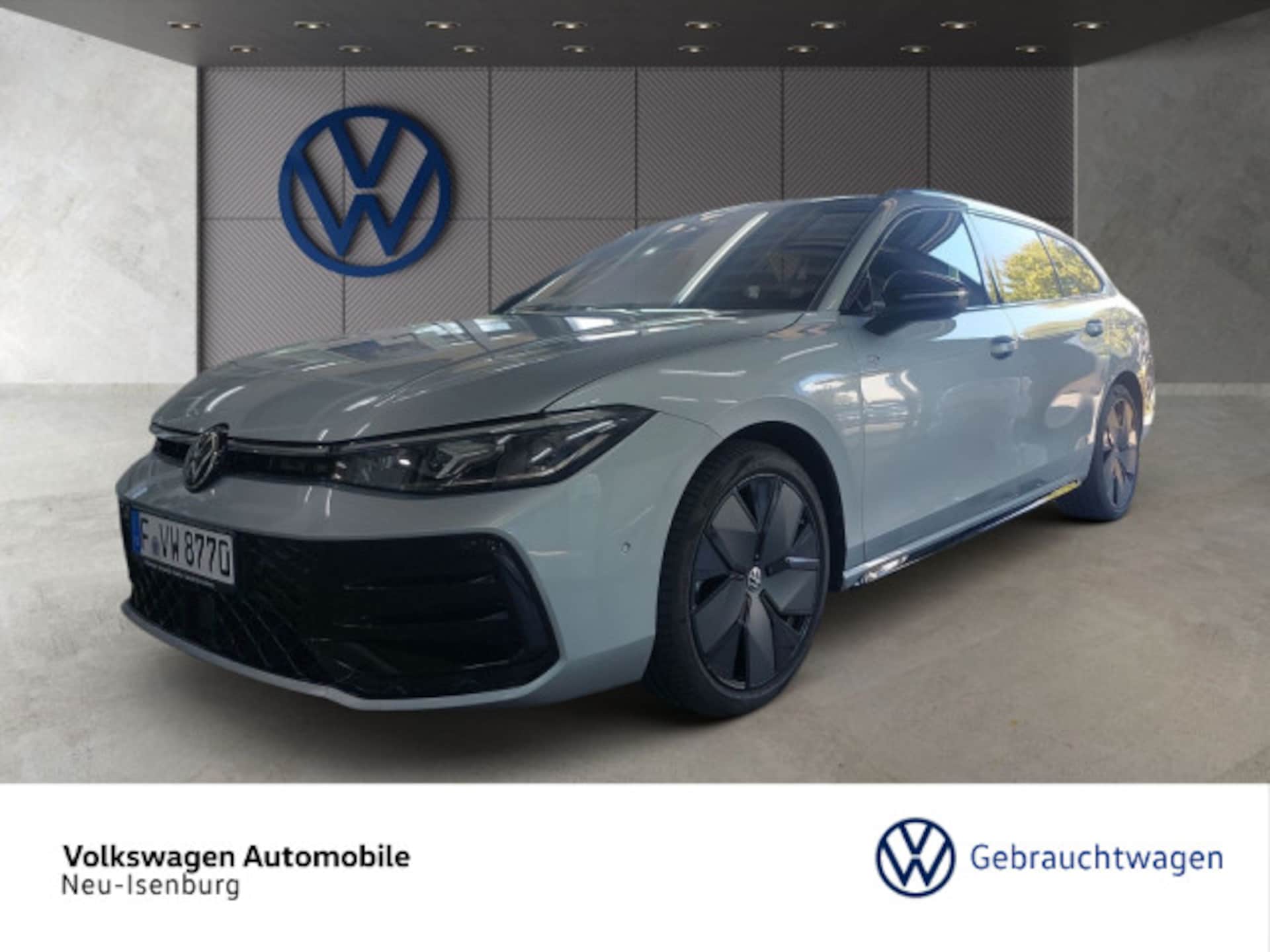 Volkswagen Passat — Volkswagen Passat Passat Variant 2.0 TDI DSG 4Motion R-Line Navi IQ.Light DCC DAB+ FrontAssist