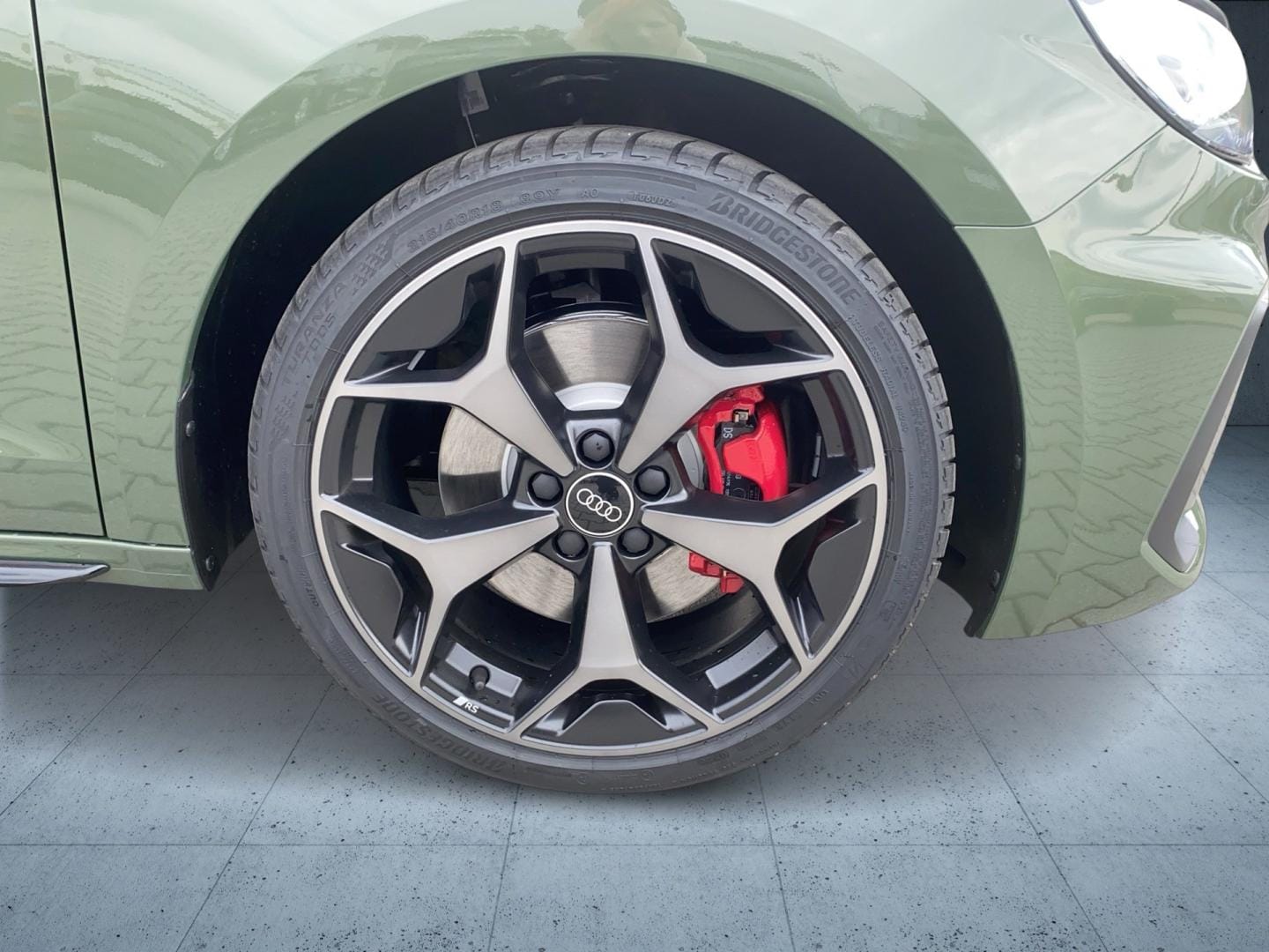 Bild über Audi A1 Sportback S line 40 TFSI S tronic - für weitere Informationen kontaktieren Sie den Audi Partner