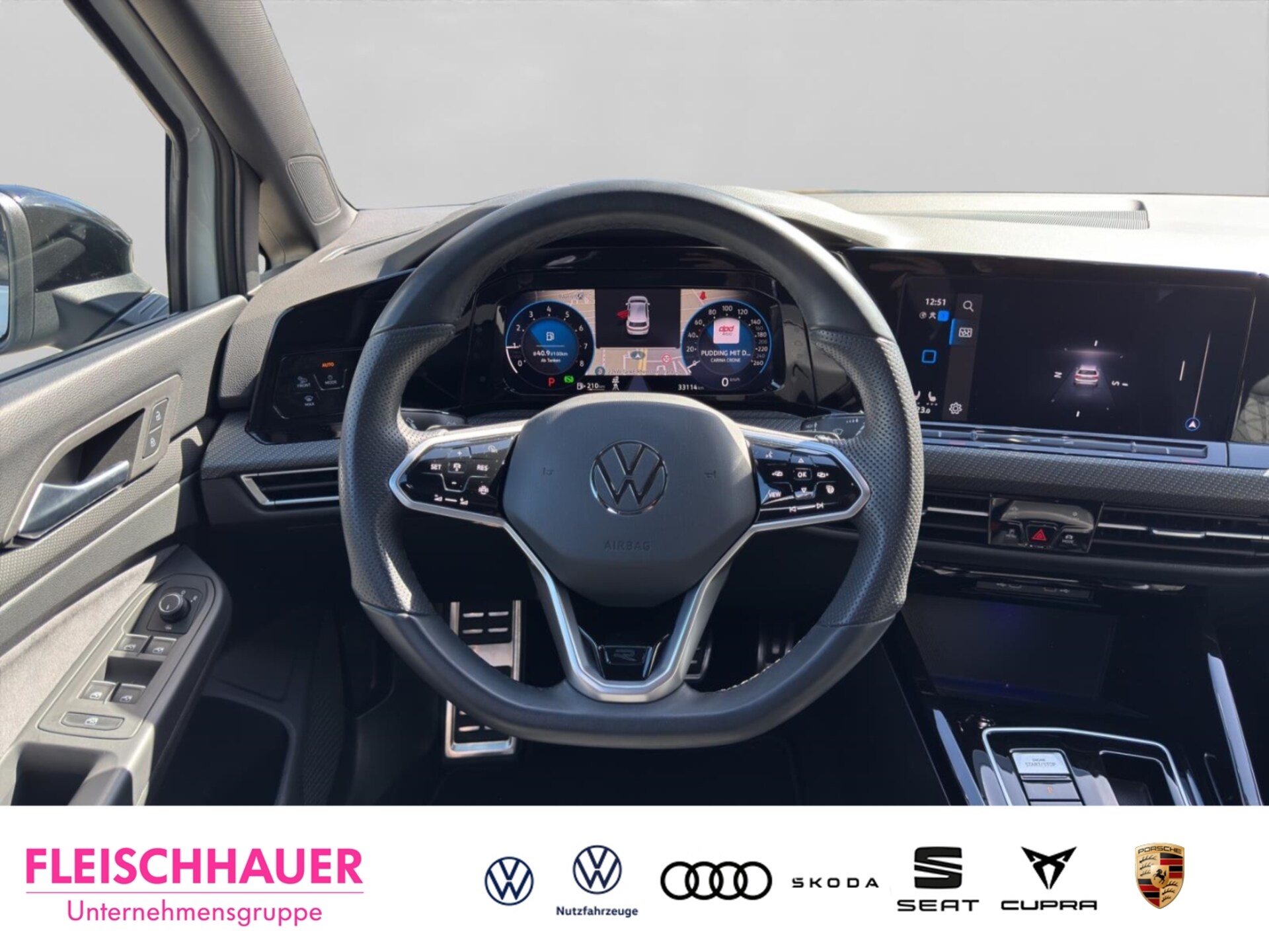 Volkswagen Golf R-Line