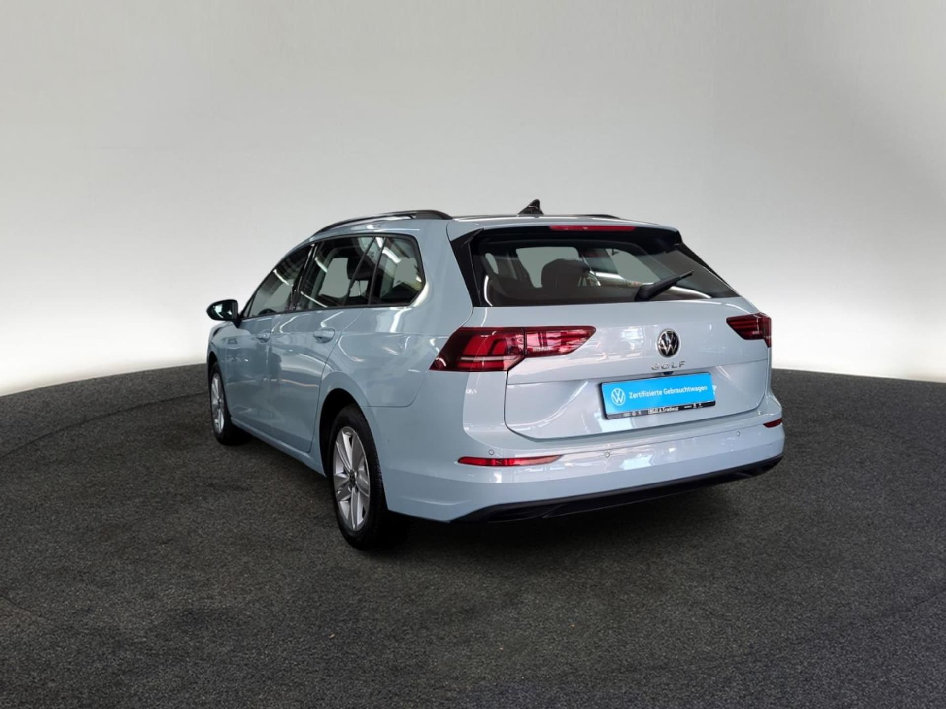 Volkswagen Golf Variant Life