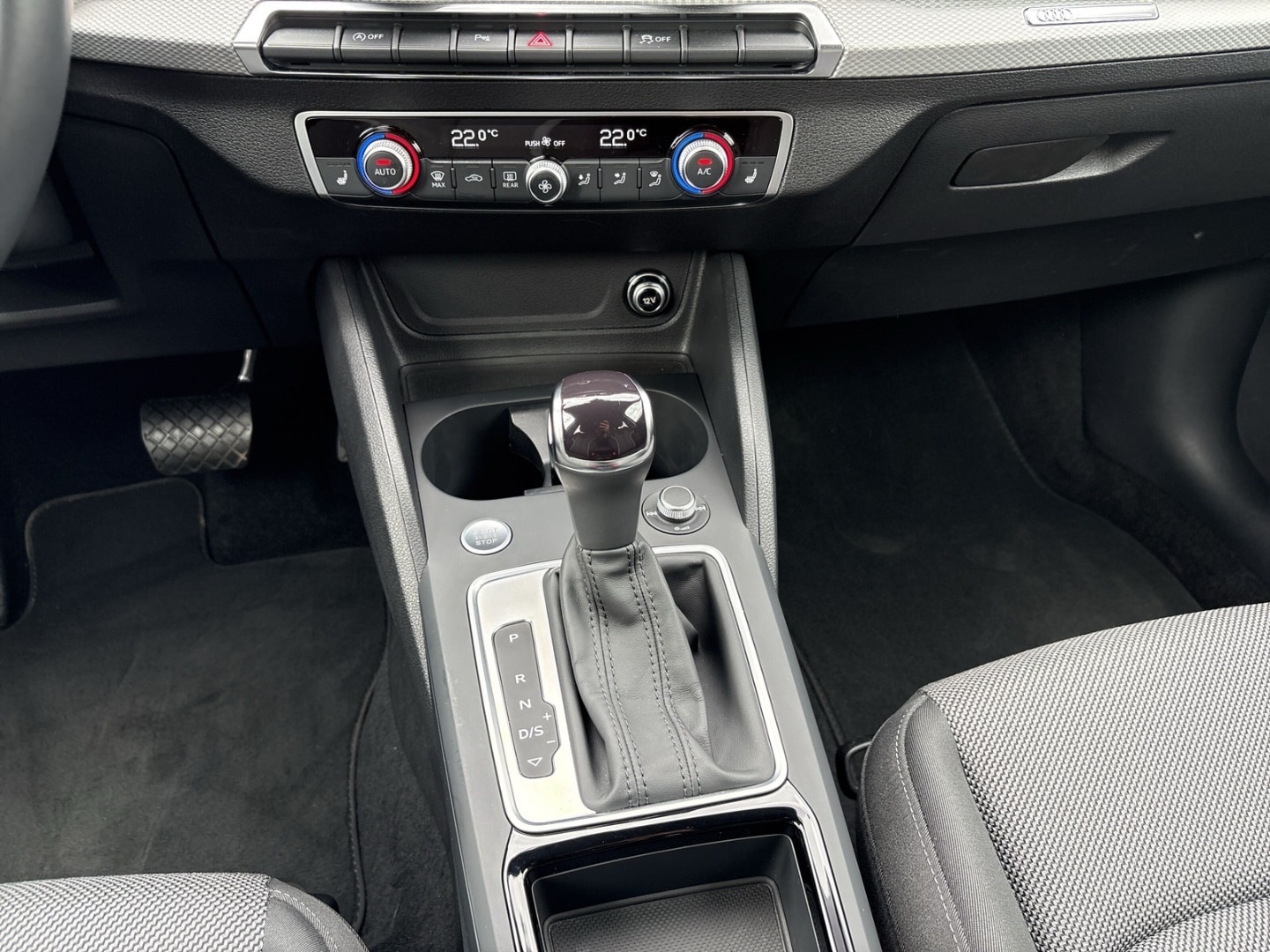 Bild über Audi Q2 advanced 35 TFSI S tronic - für weitere Informationen kontaktieren Sie den Audi Partner