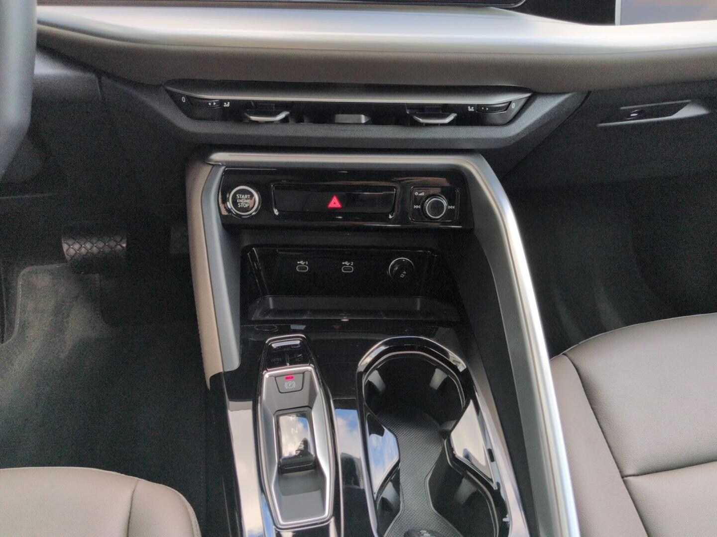 Bild über Audi Q5 SUV TDI quattro 150 kW S tronic - für weitere Informationen kontaktieren Sie den Audi Partner