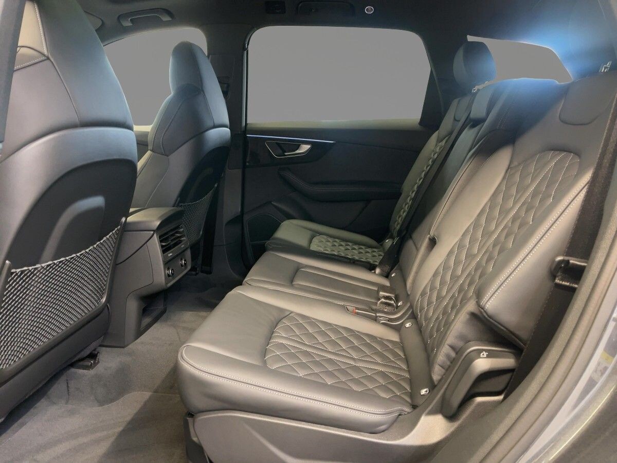 Image about Audi SQ7 SUV TFSI quattro tiptronic