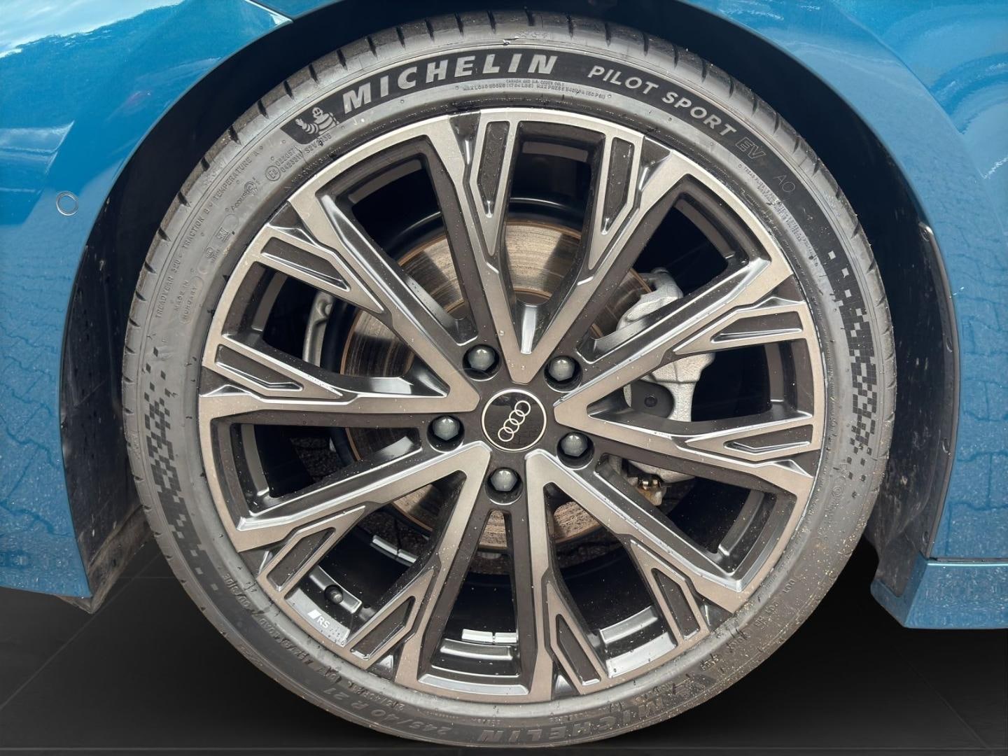 Bild über Audi A6 Avant e-tron e-tron - für weitere Informationen kontaktieren Sie den Audi Partner