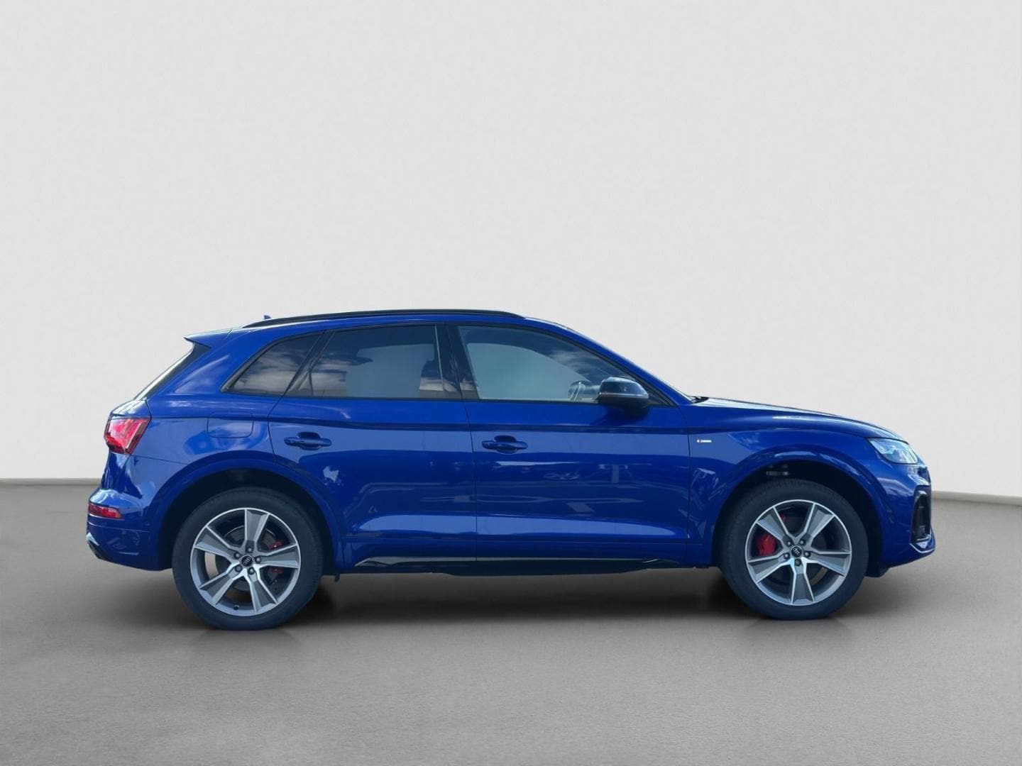 Bild über Audi Q5 TFSI e S line business 55 TFSI e quattro S tronic - für weitere Informationen kontaktieren Sie den Audi Partner
