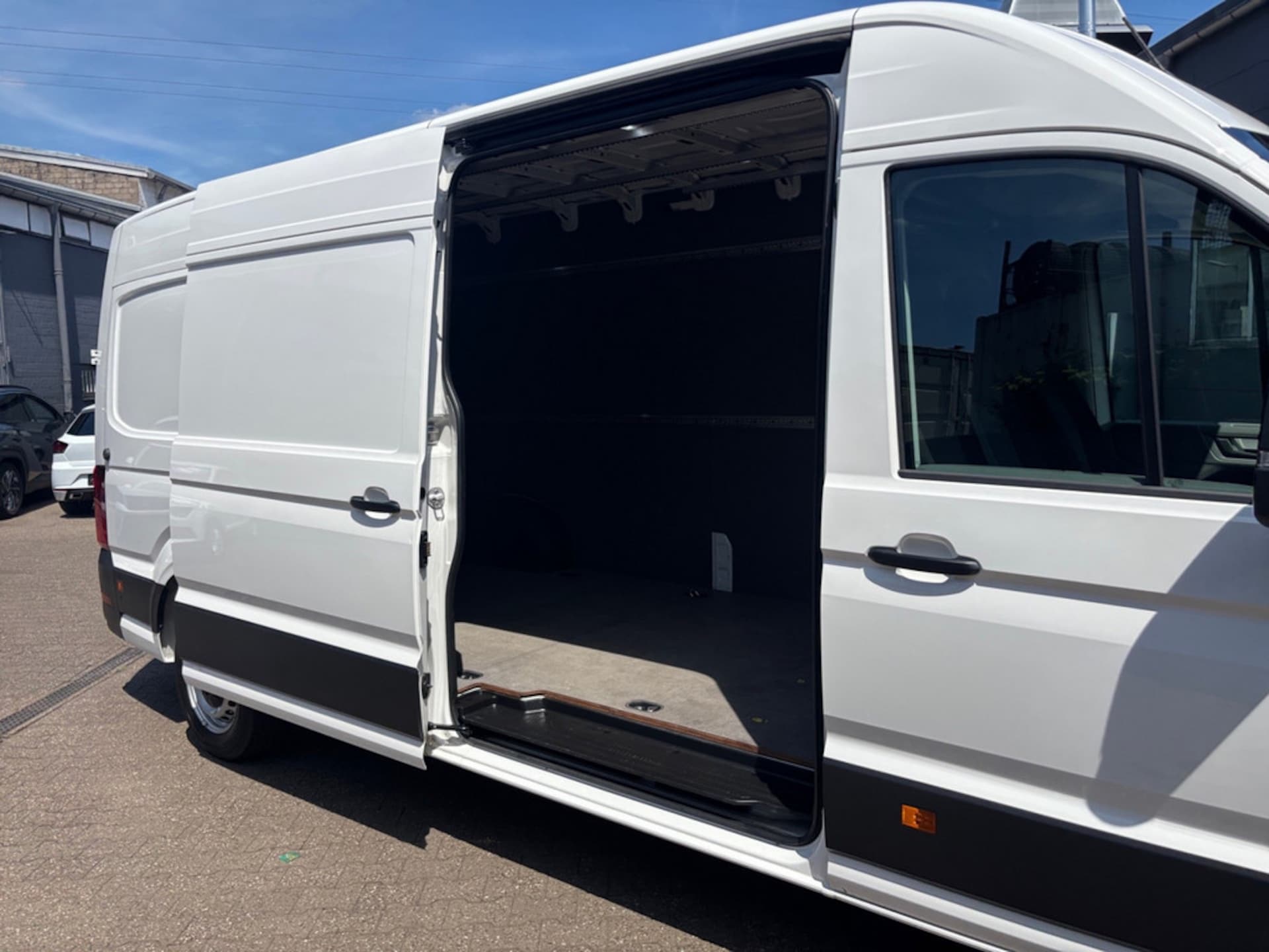 Volkswagen Crafter Kasten langer Radstand