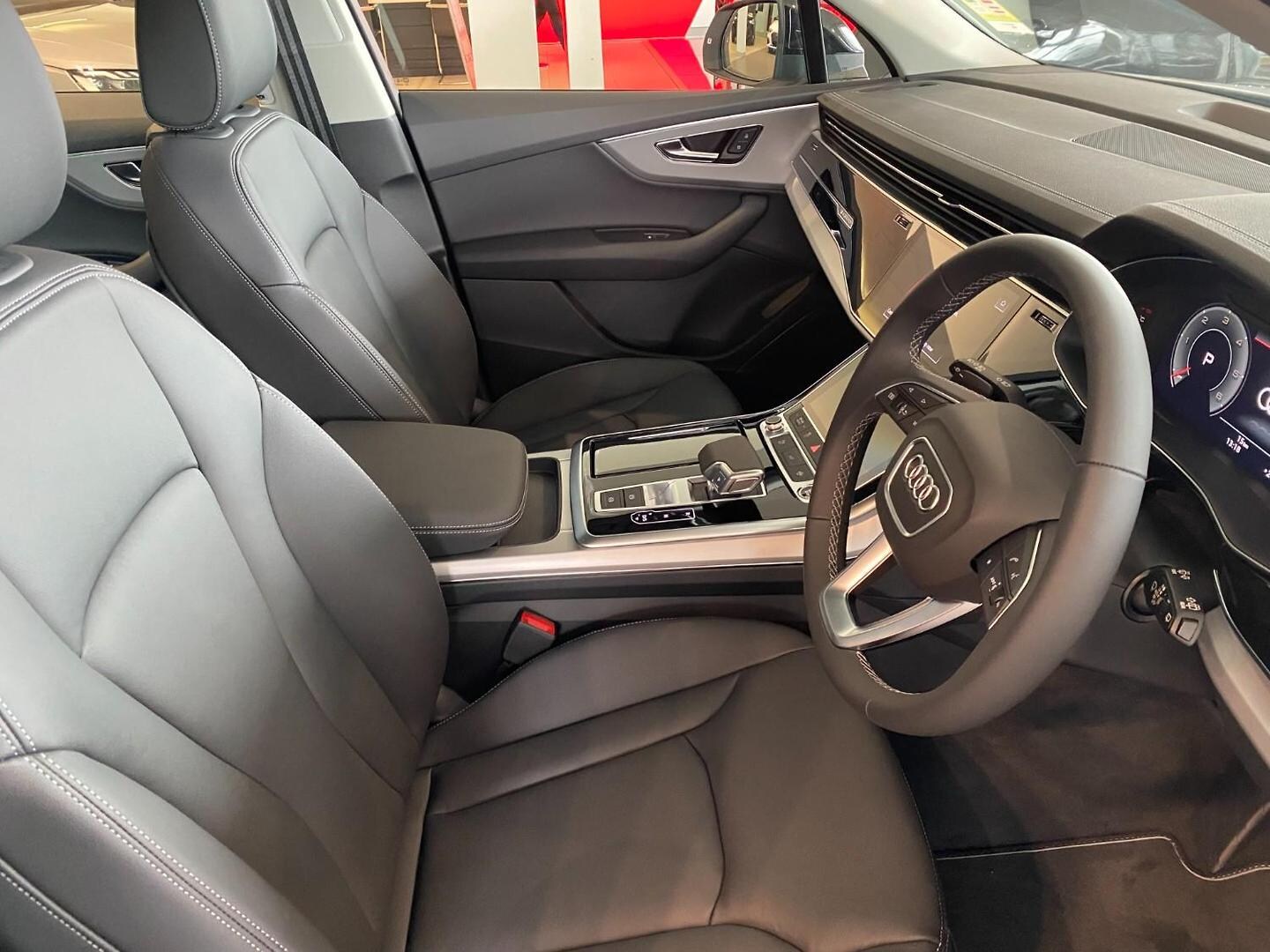 Image about Audi Q7 45 TDI quattro tiptronic