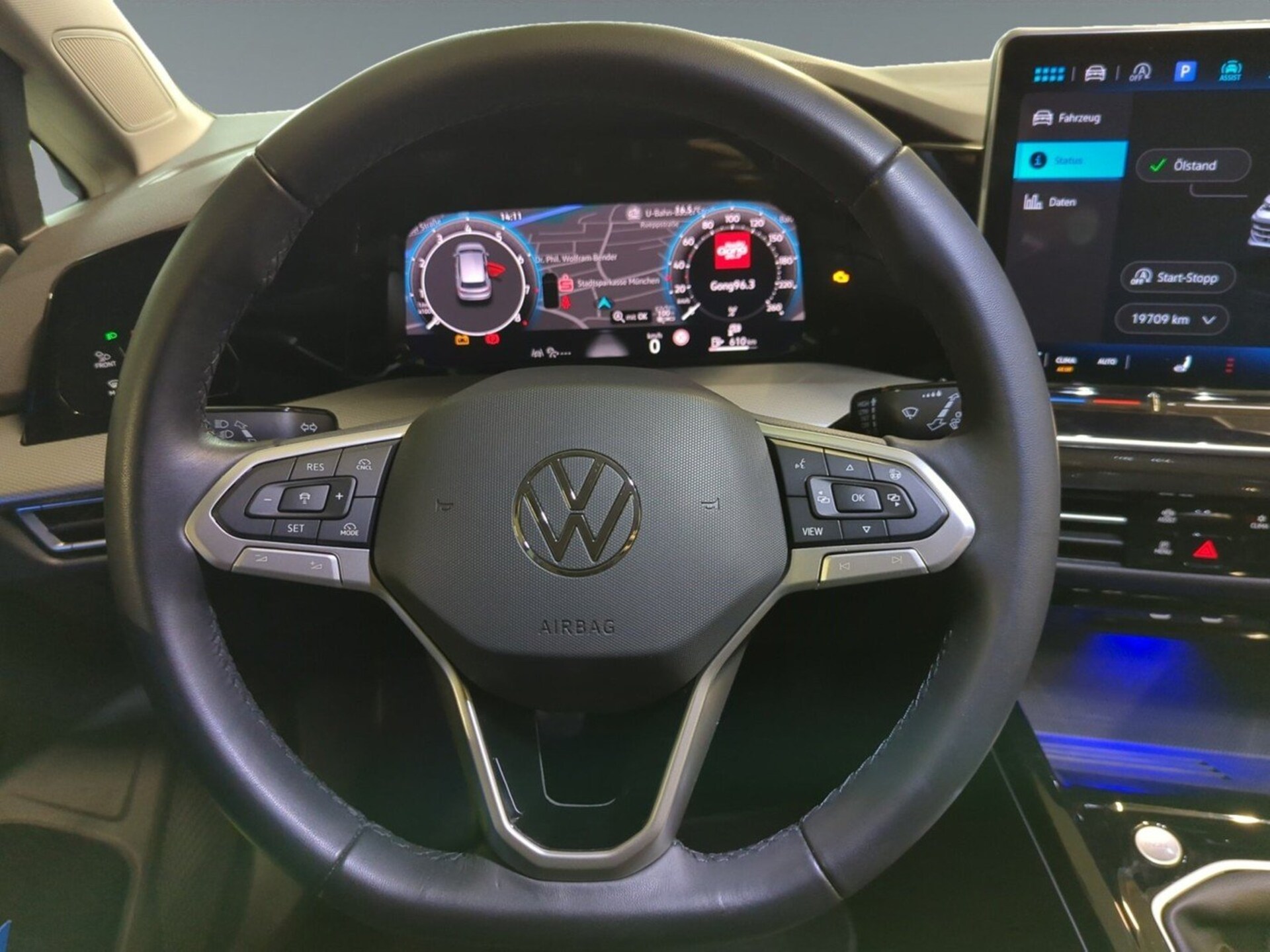 Volkswagen Golf Style