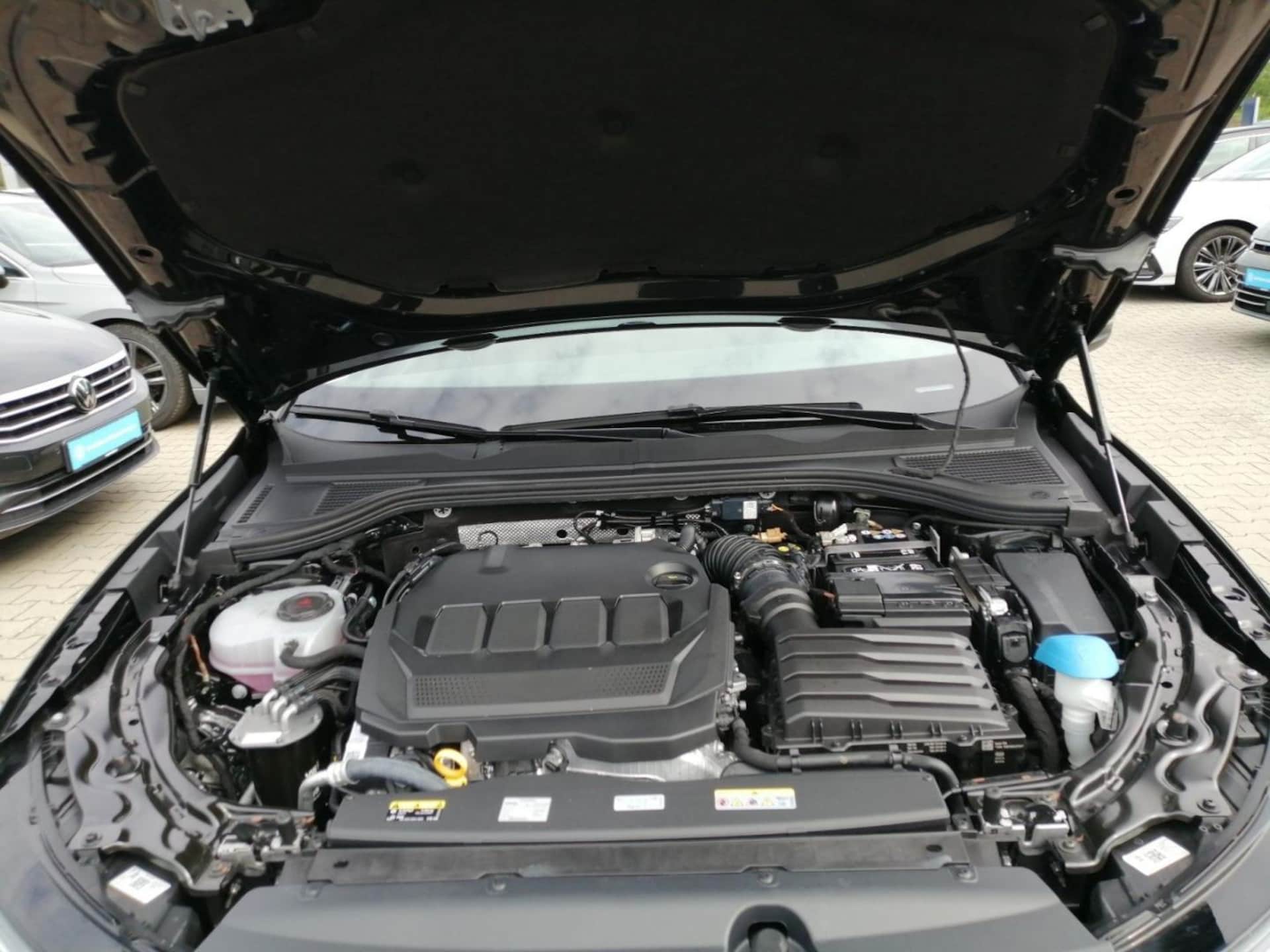 Volkswagen Passat Elegance