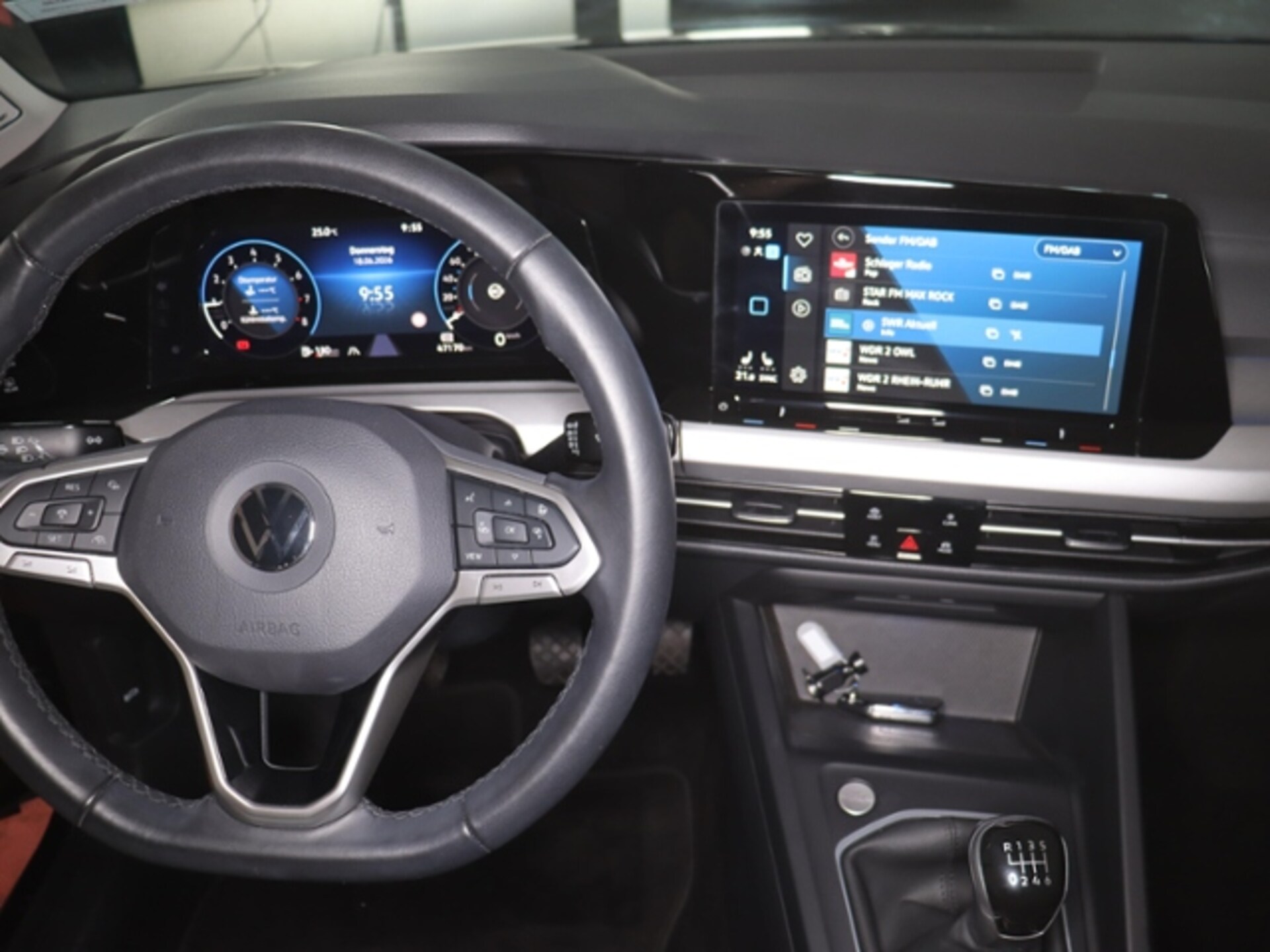 Volkswagen Golf Life