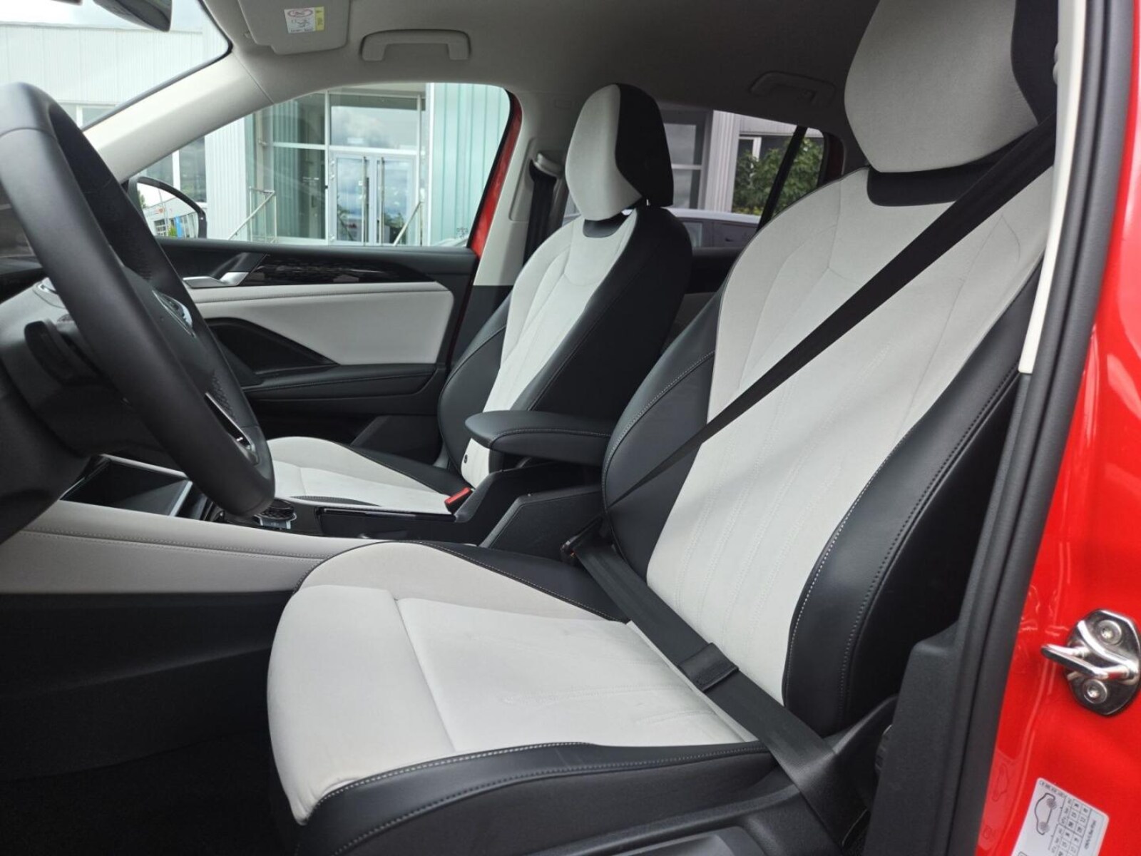 Volkswagen Tiguan – Bild 17