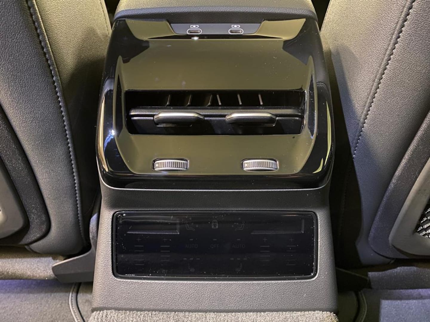 Bild über Audi A6 Avant e-hybrid e-hybrid quattro 270 kW S tronic - für weitere Informationen kontaktieren Sie den Audi Partner