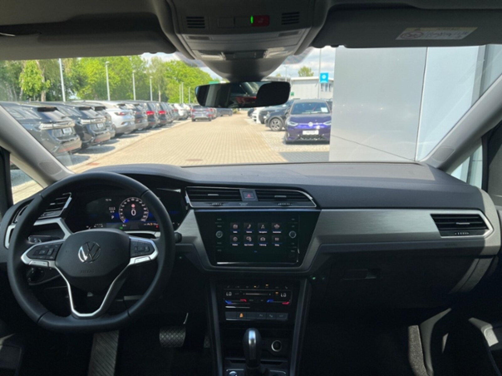 Volkswagen Touran – Bild 12