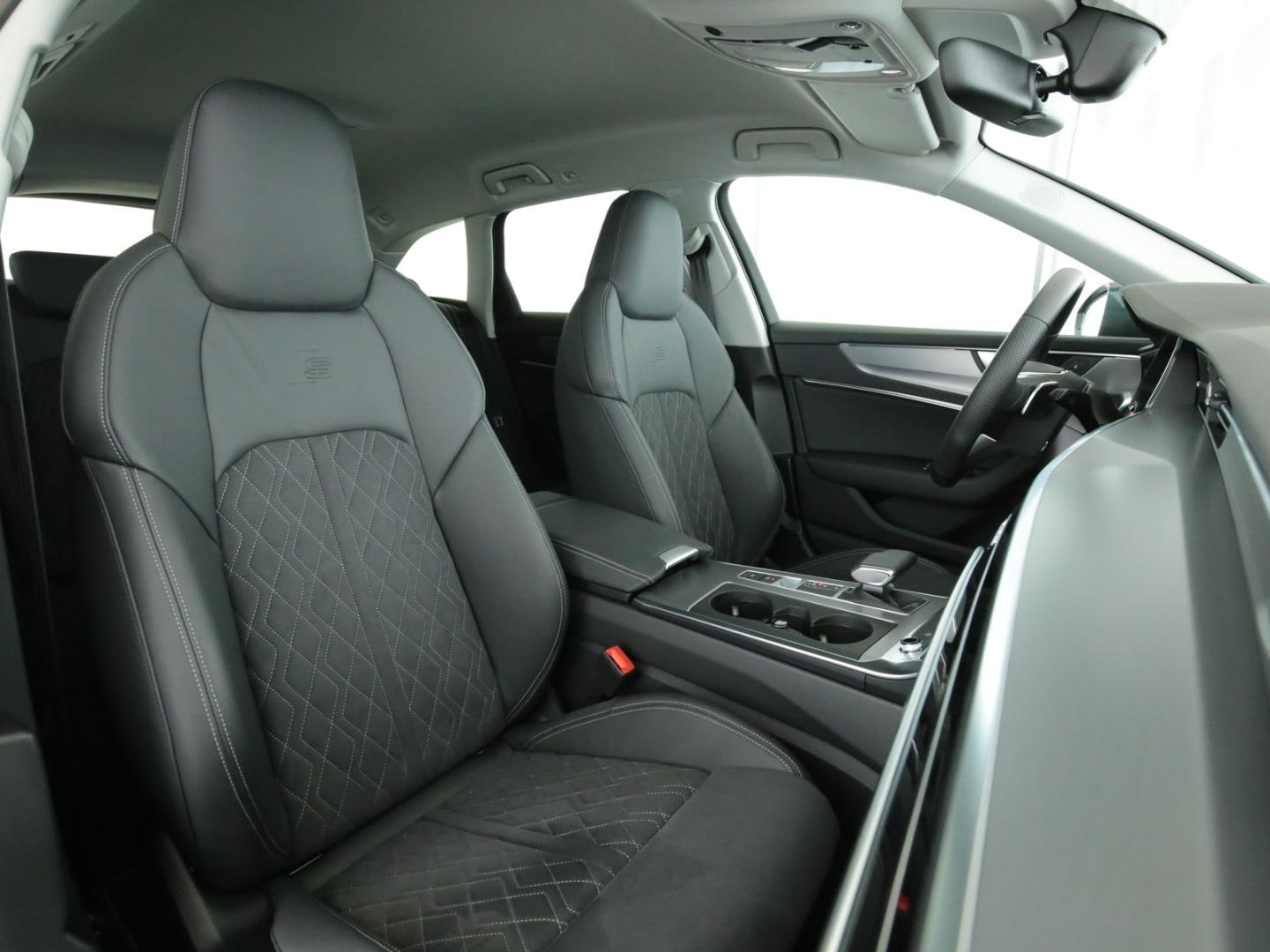 Bild über Audi S6 Avant TDI quattro tiptronic - für weitere Informationen kontaktieren Sie den Audi Partner