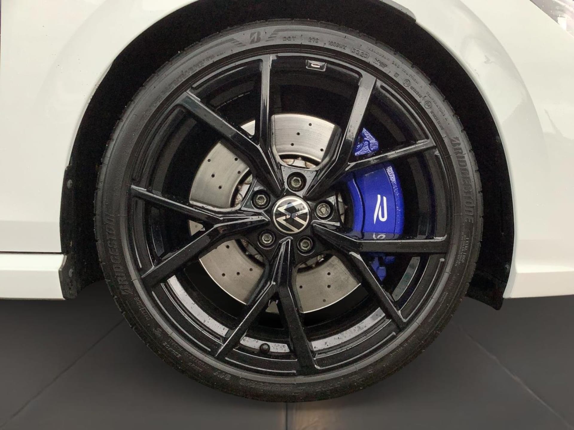 Volkswagen Golf R