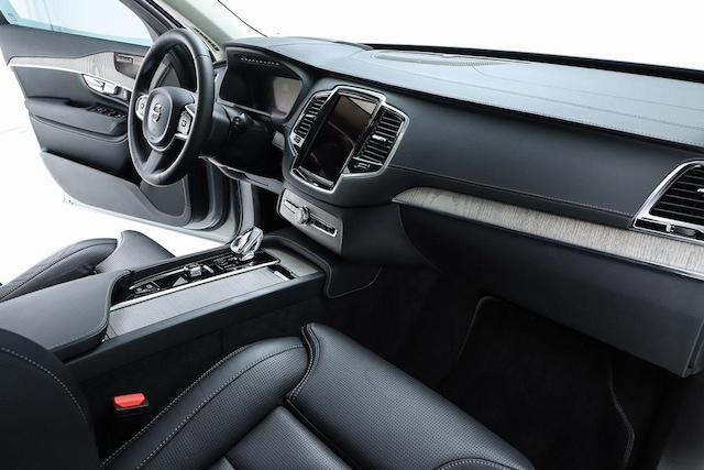 2025 Volvo XC90 Ultra - Photo 73