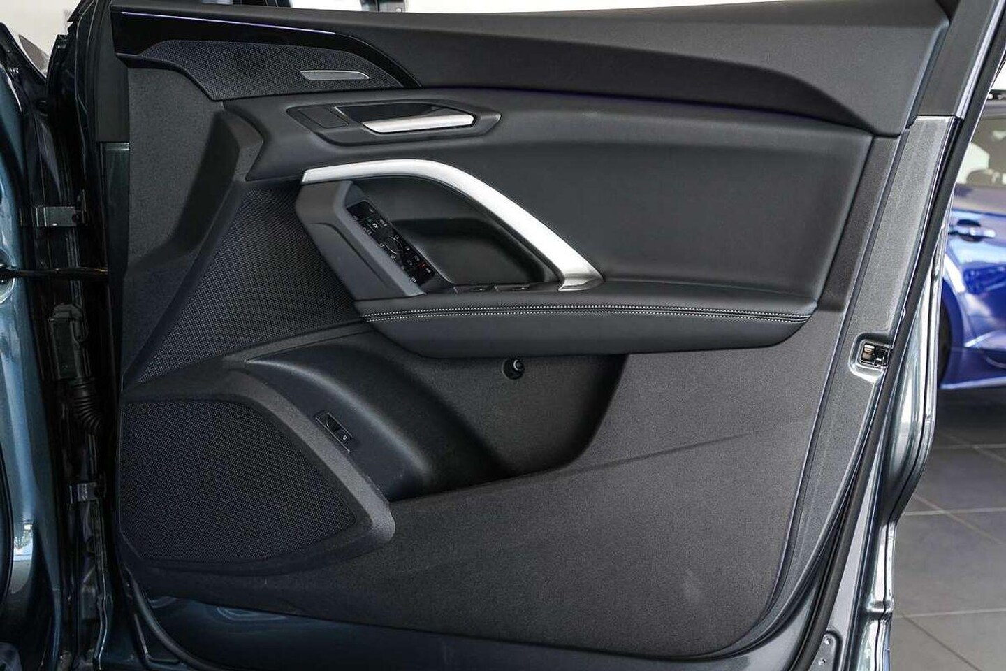 Image about Audi Q5 SUV TDI quattro 150 kW