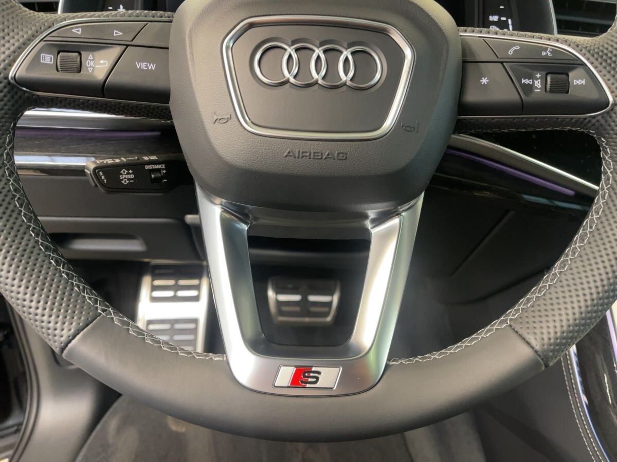 Image about Audi SQ7 SUV TFSI quattro tiptronic