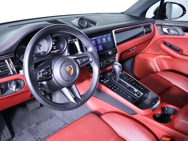 2023 Porsche Macan