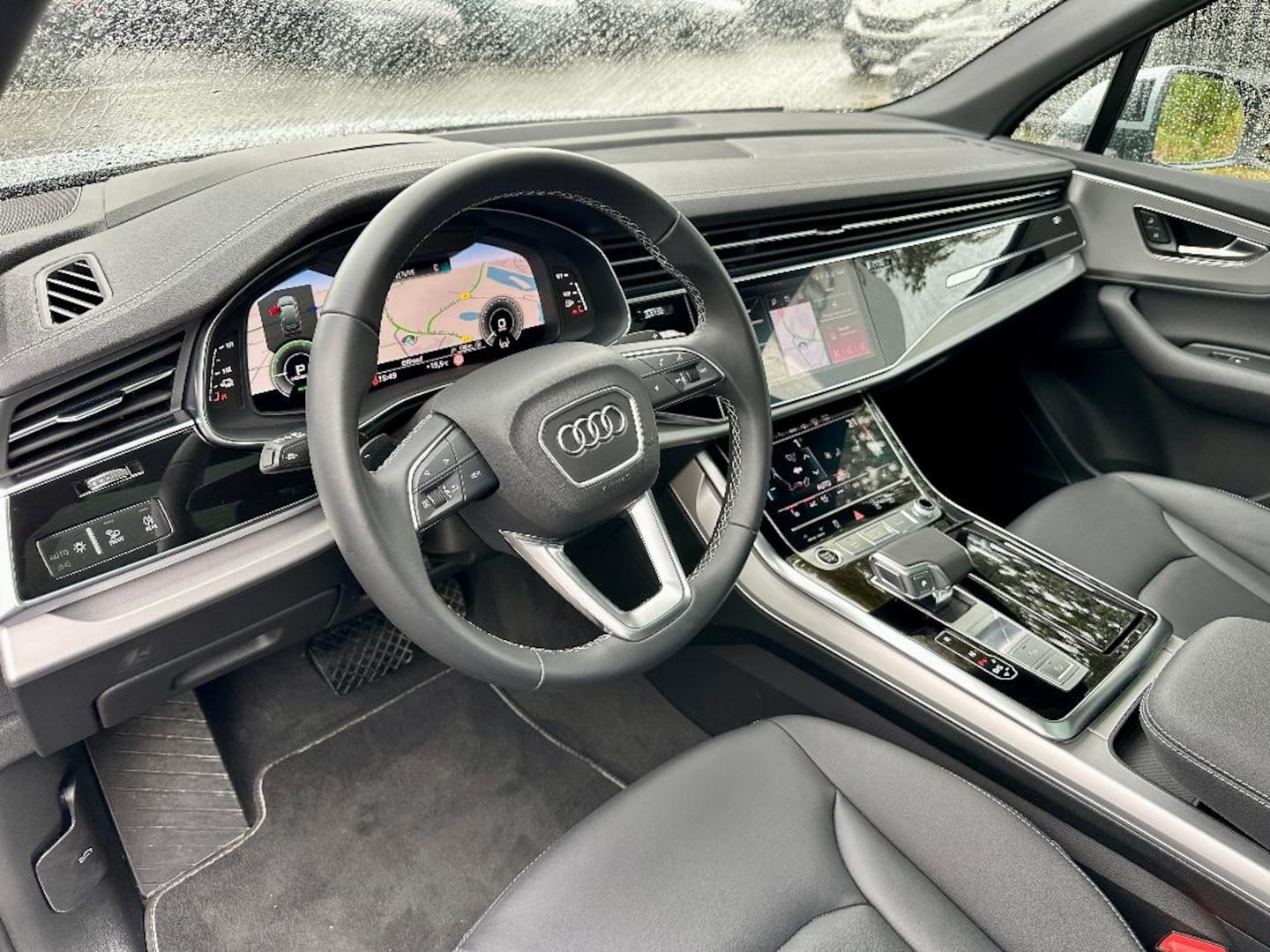 Bild über Audi Q7 SUV TFSI e S line business TFSI e quattro 290 kW tiptronic - für weitere Informationen kontaktieren Sie den Audi Partner