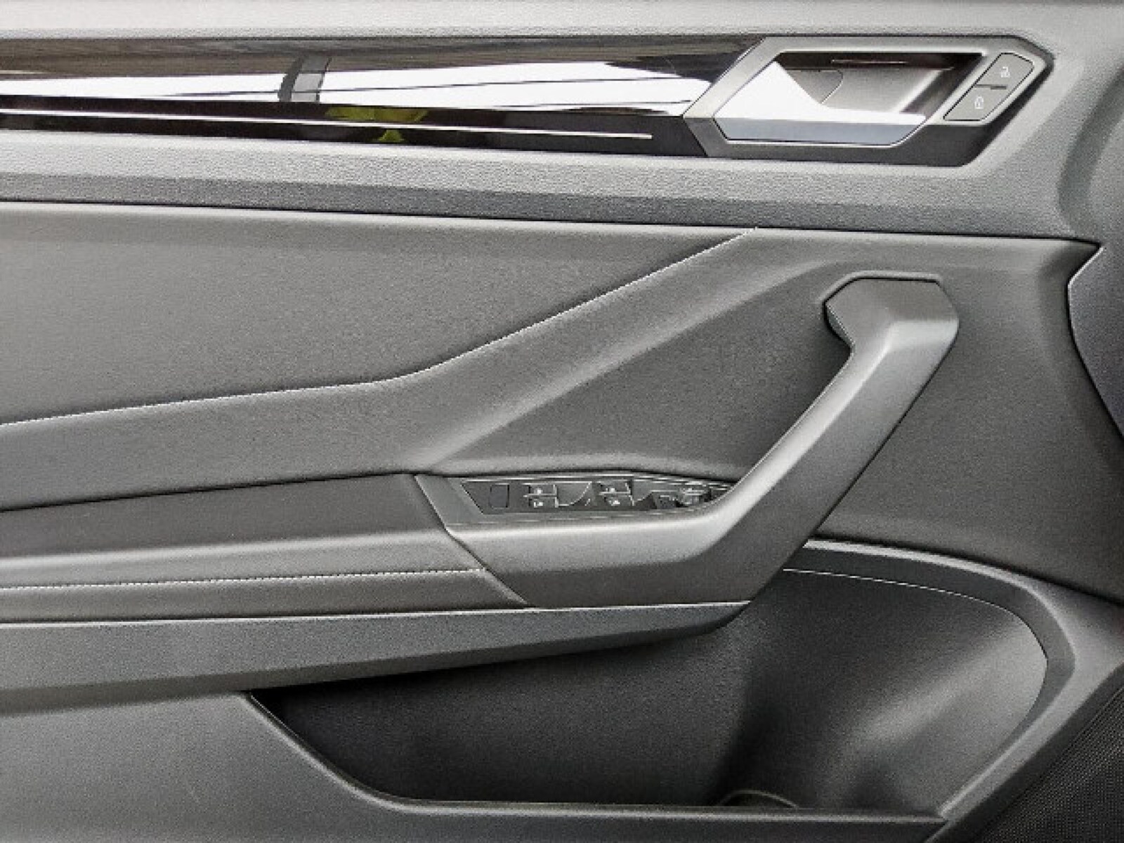 Volkswagen T-Roc Cabriolet – Bild 15