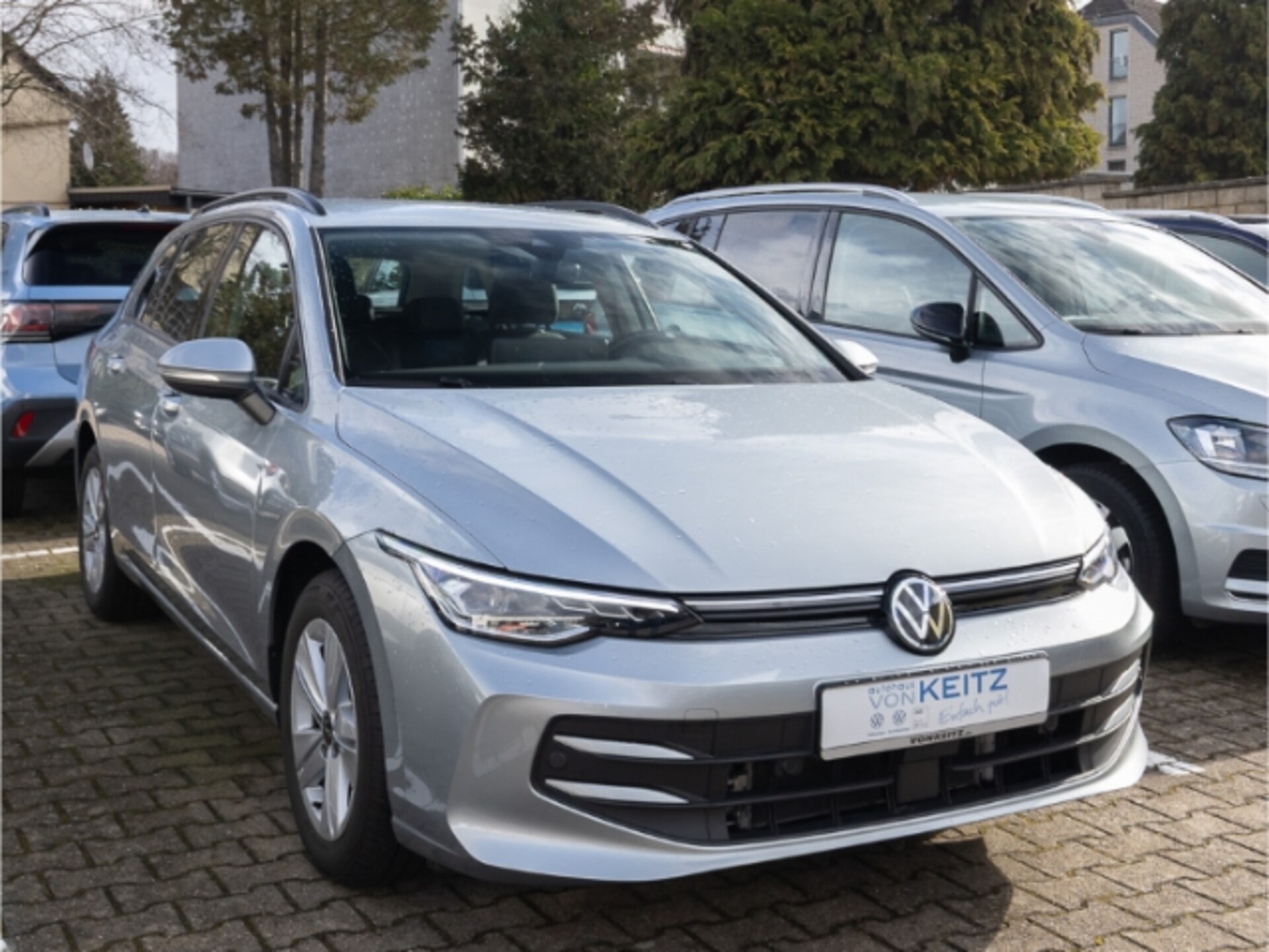 Volkswagen Golf Variant Life