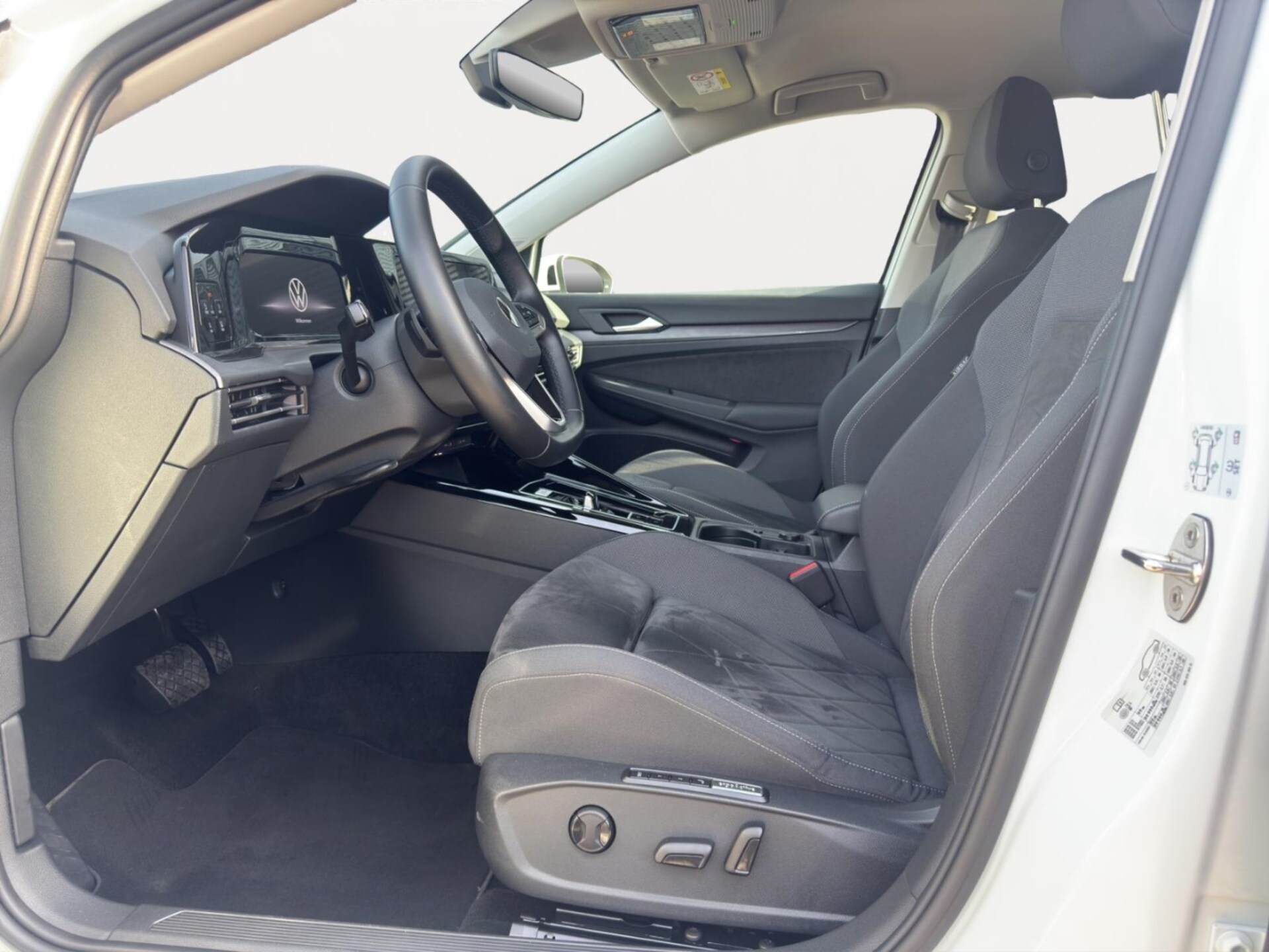Volkswagen Golf Style