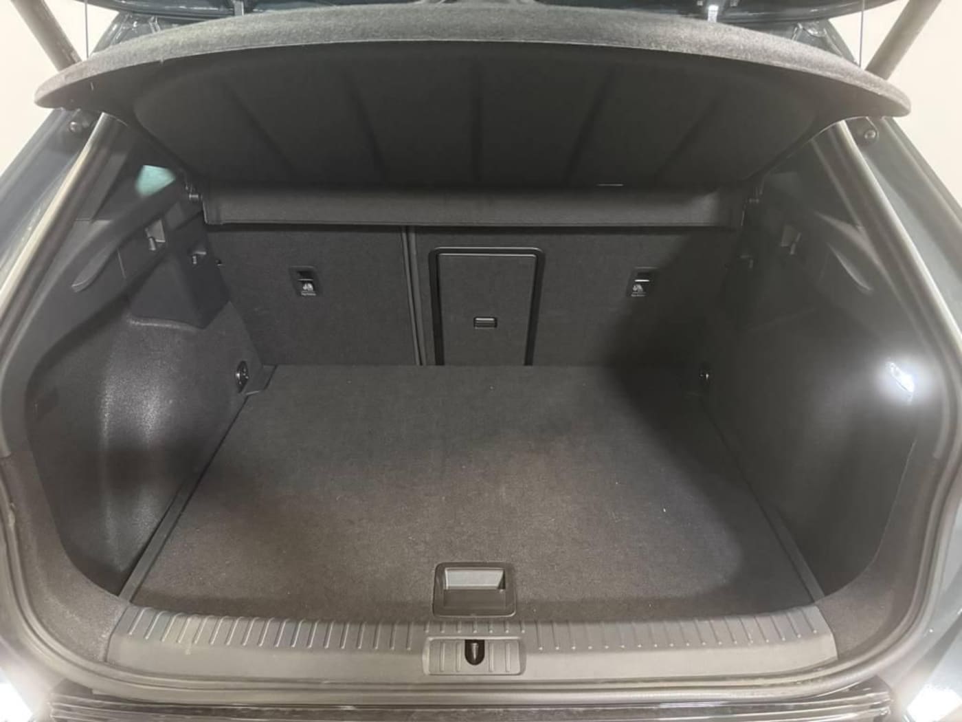 CUPRA Formentor 1.5 eTSI Launch Edition DSG 110 kW (150 CV) — photo 7