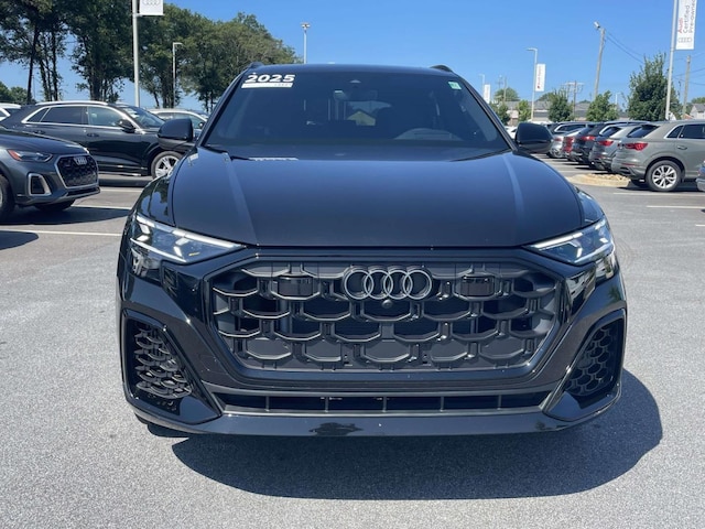 2025 Audi Q8