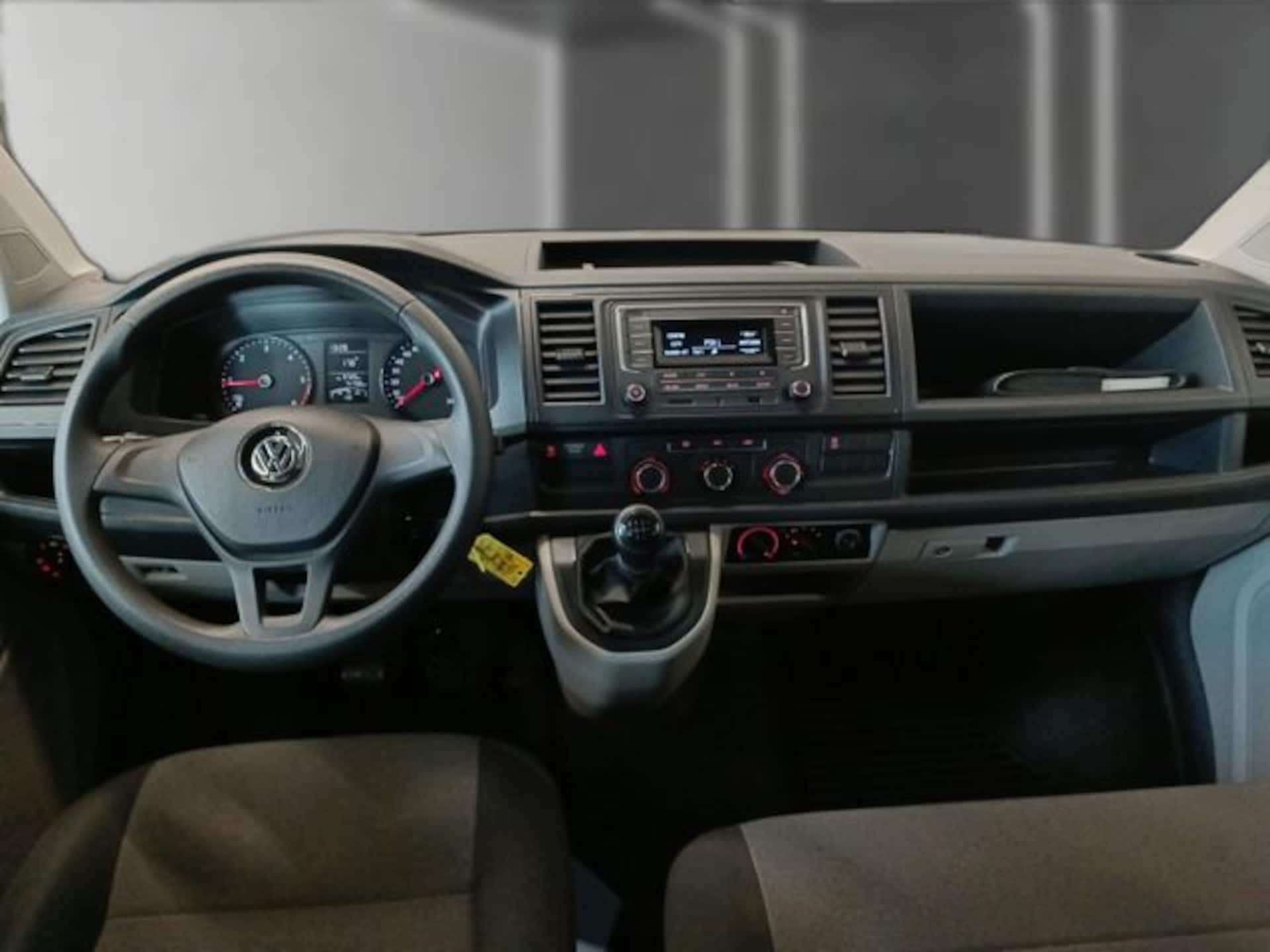 Volkswagen T6 Transporter Kombi langer Radstand