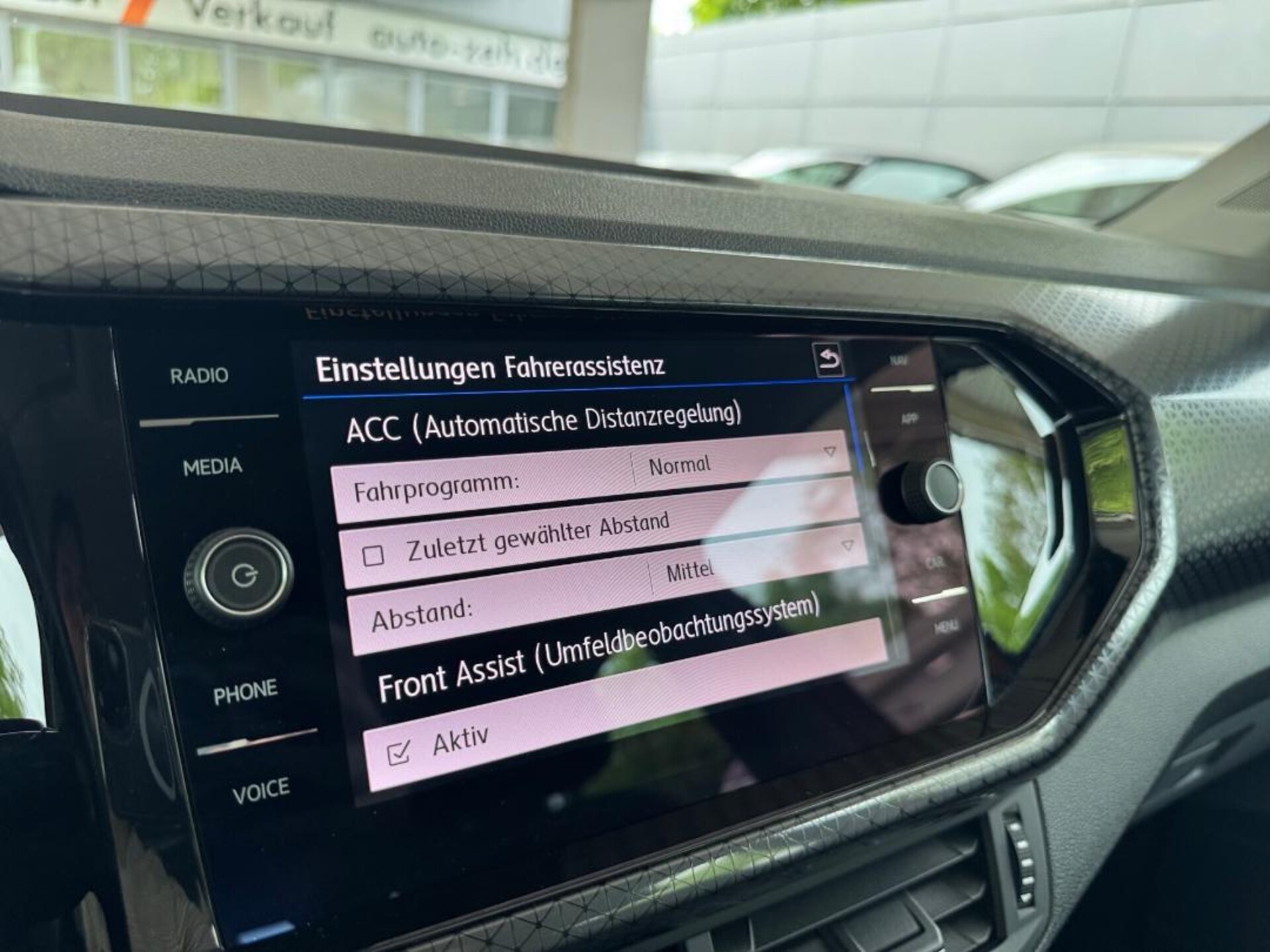 Volkswagen T-Cross Style