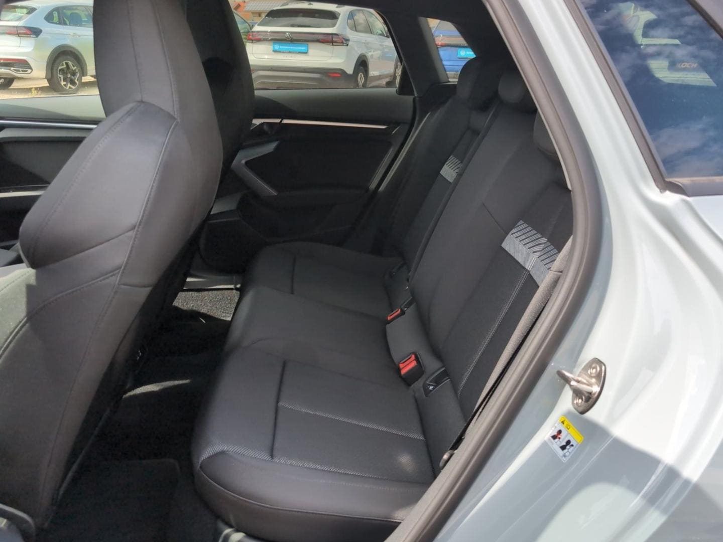 Bild über Audi A3 Sportback 35 TDI S tronic - für weitere Informationen kontaktieren Sie den Audi Partner