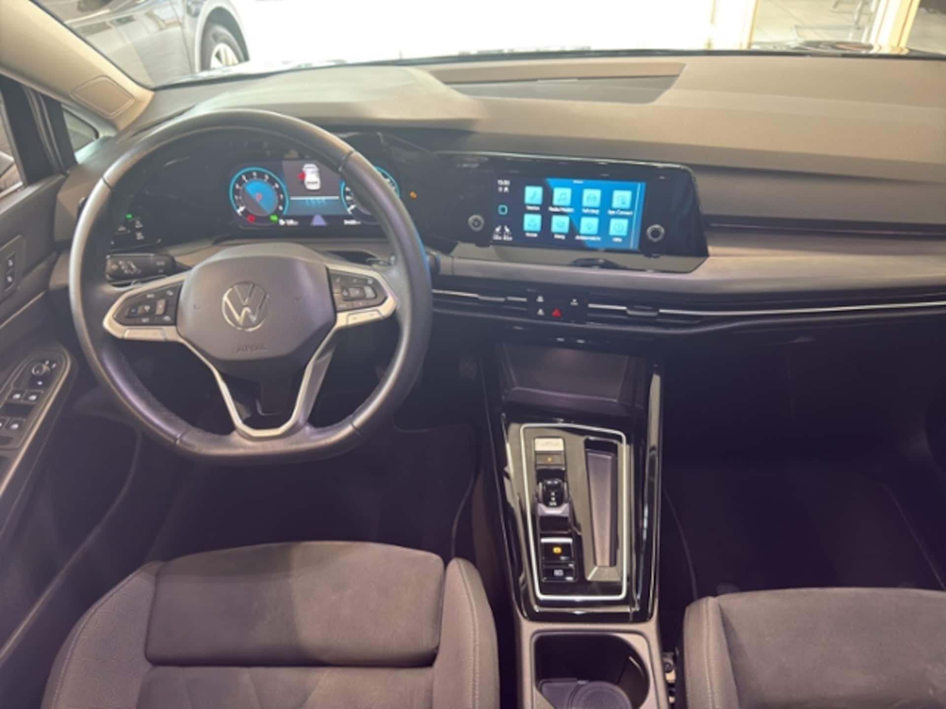 Volkswagen Golf Style