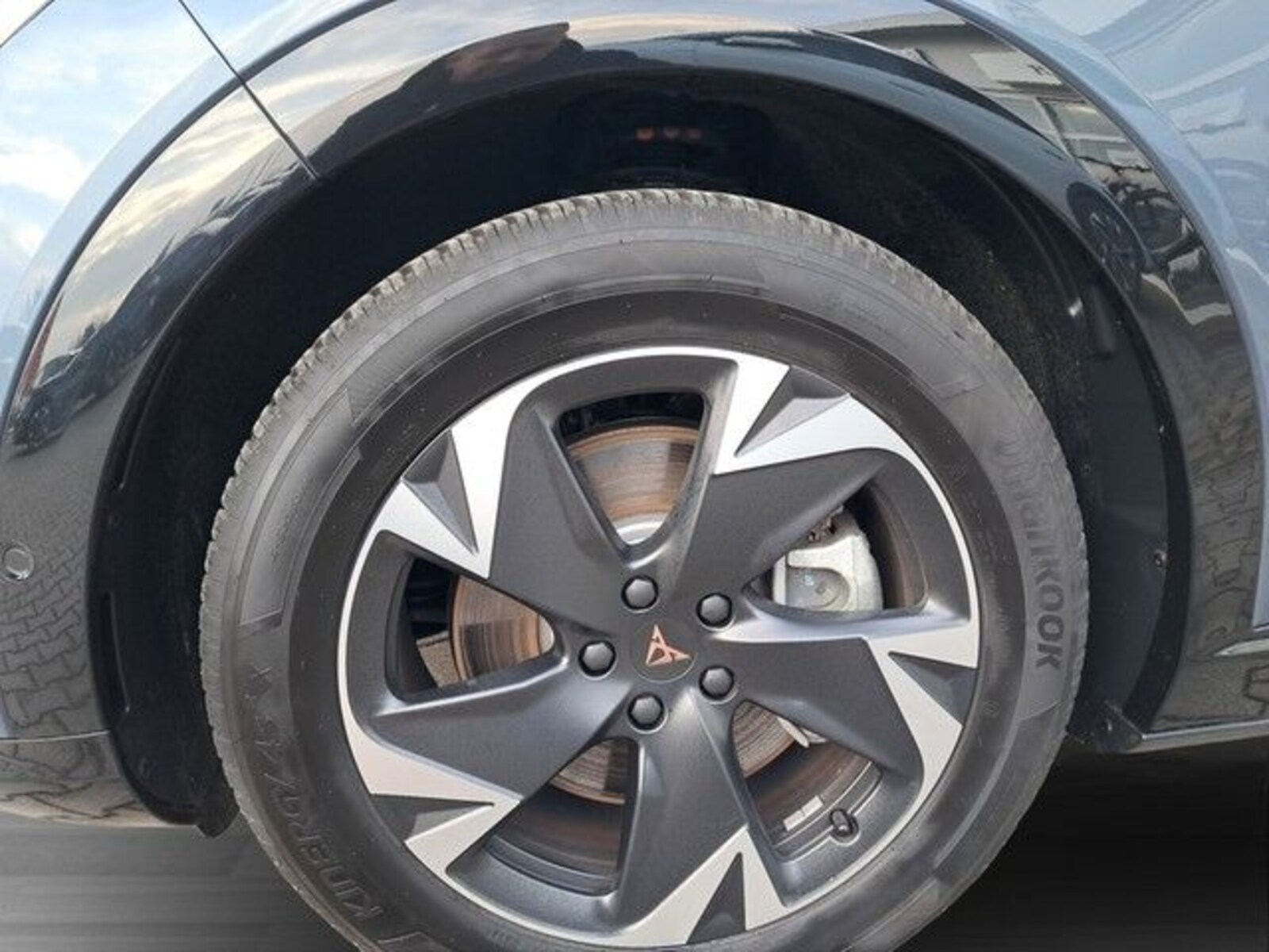 CUPRA Tavascan – Bild 4