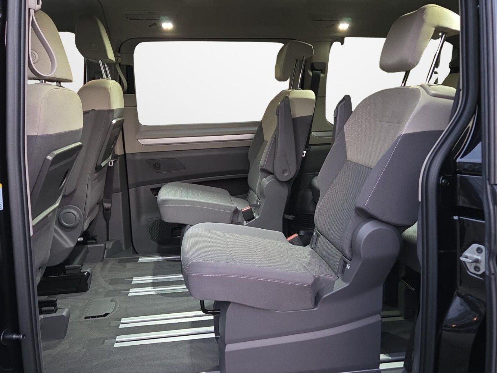 Volkswagen Multivan Langversion – Bild 12