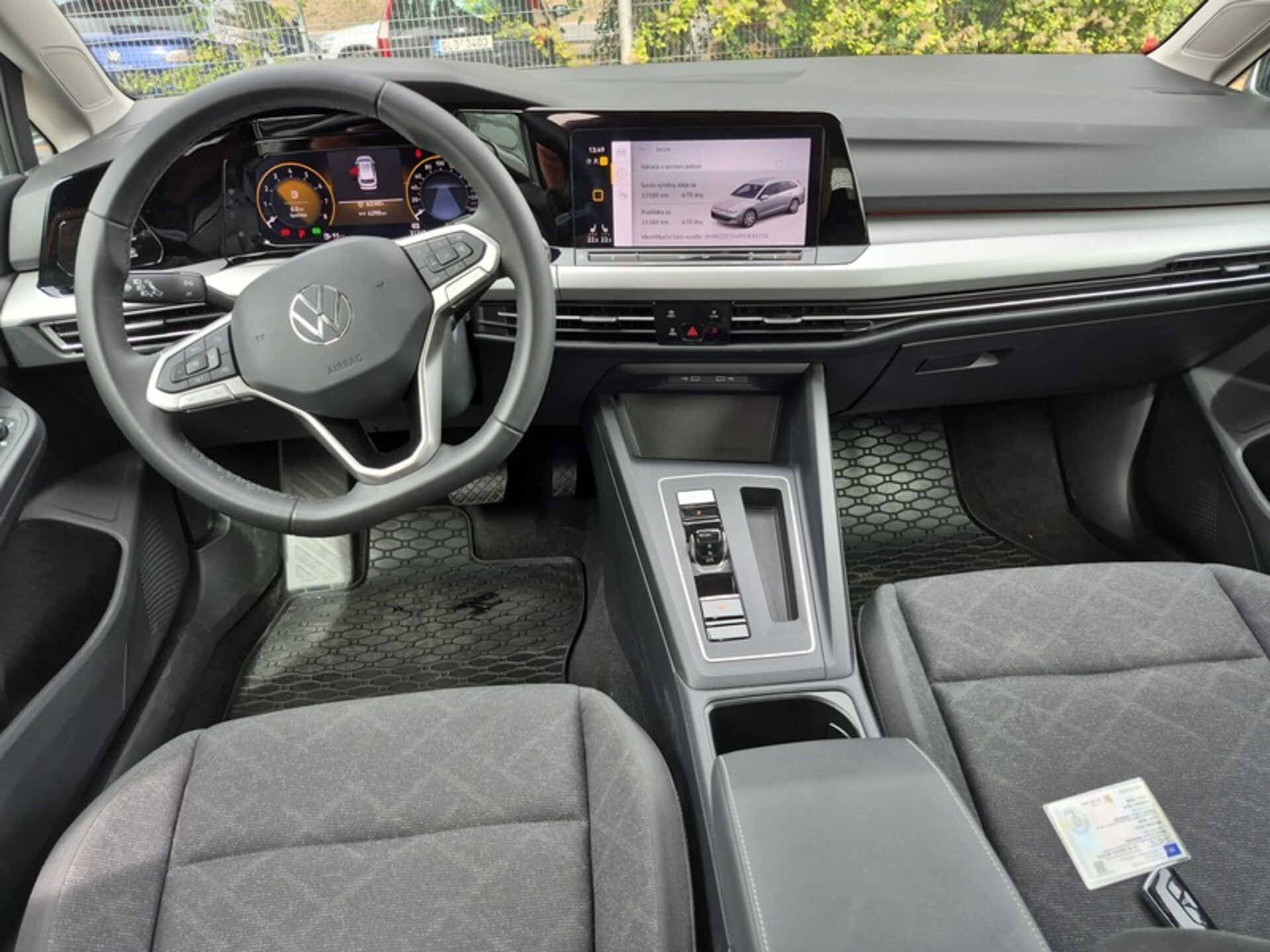 Volkswagen Golf Variant Life