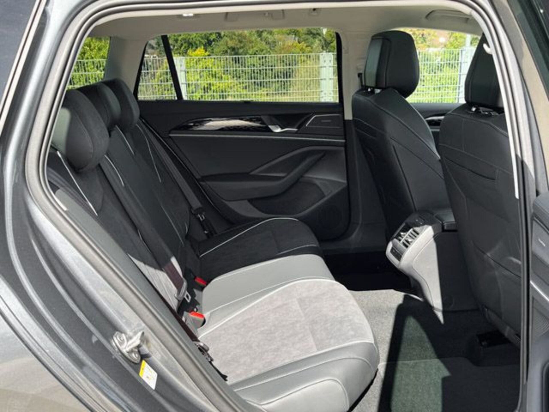 Volkswagen Passat Elegance