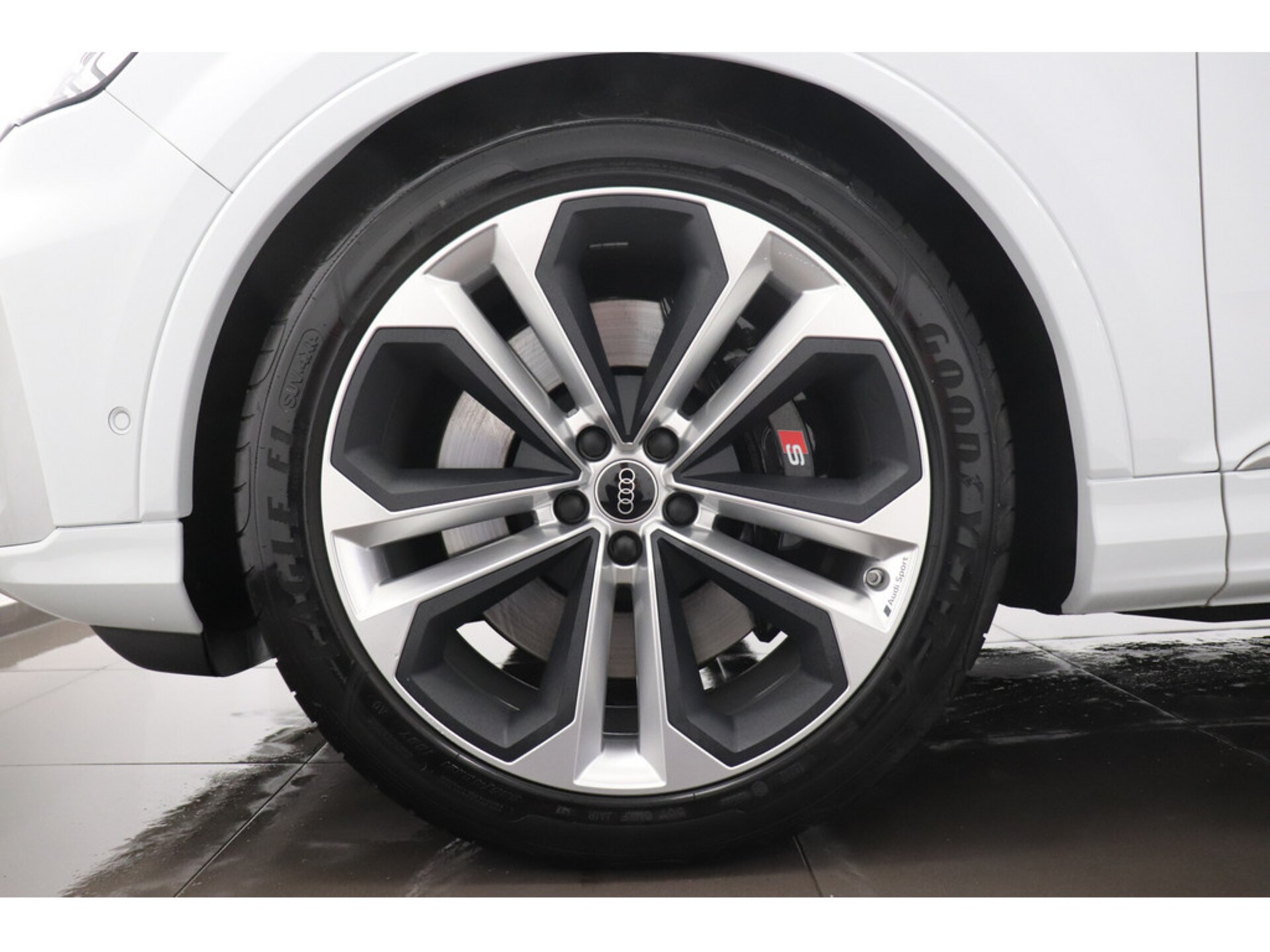 Audi SQ7 SUV