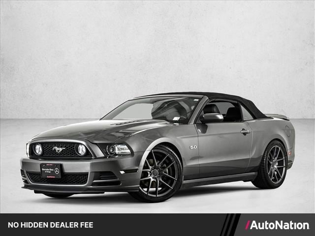 2013 Ford Mustang GT Premium's photo